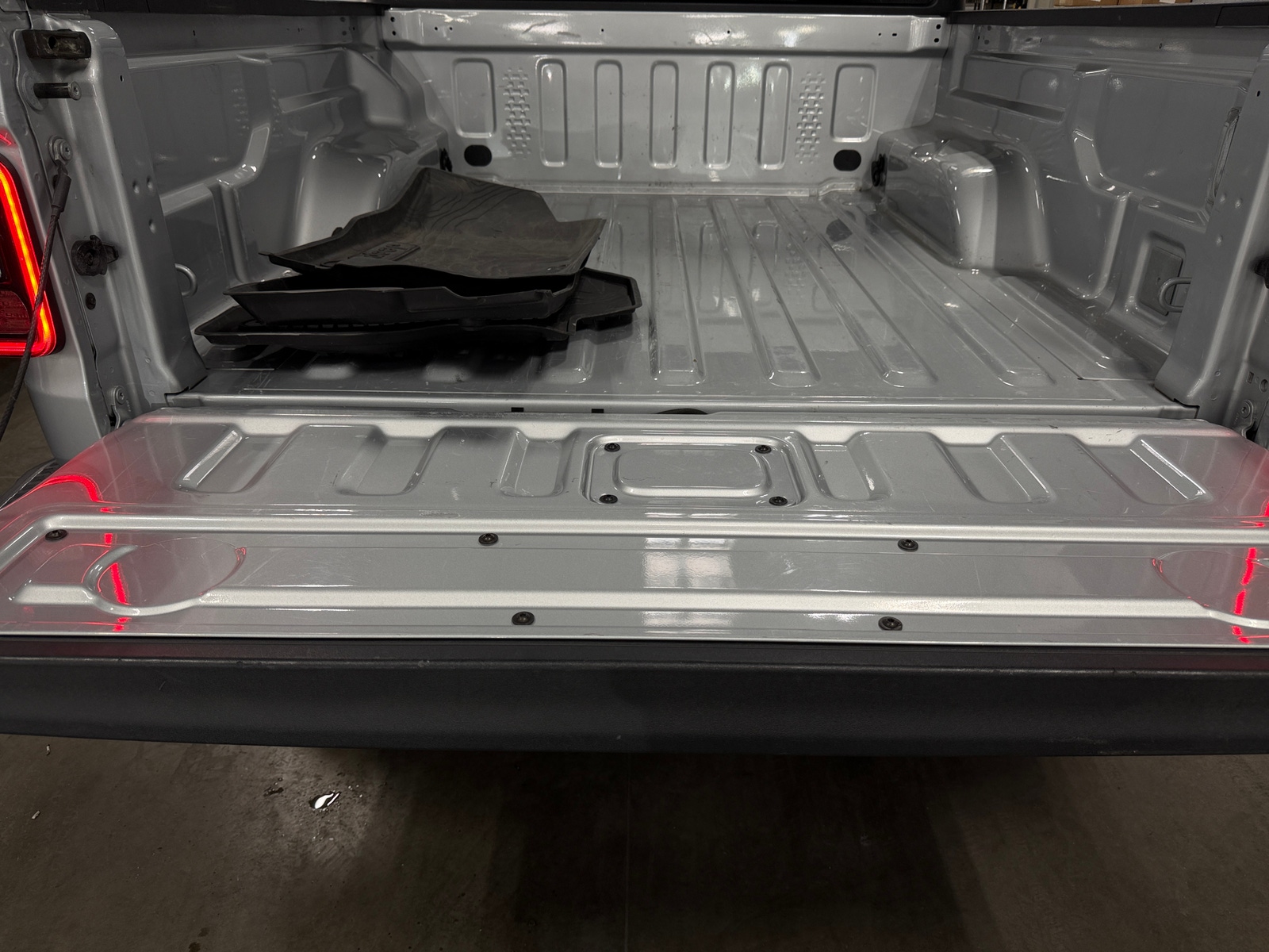 Thumbnail: 2024 Jeep Gladiator - 7