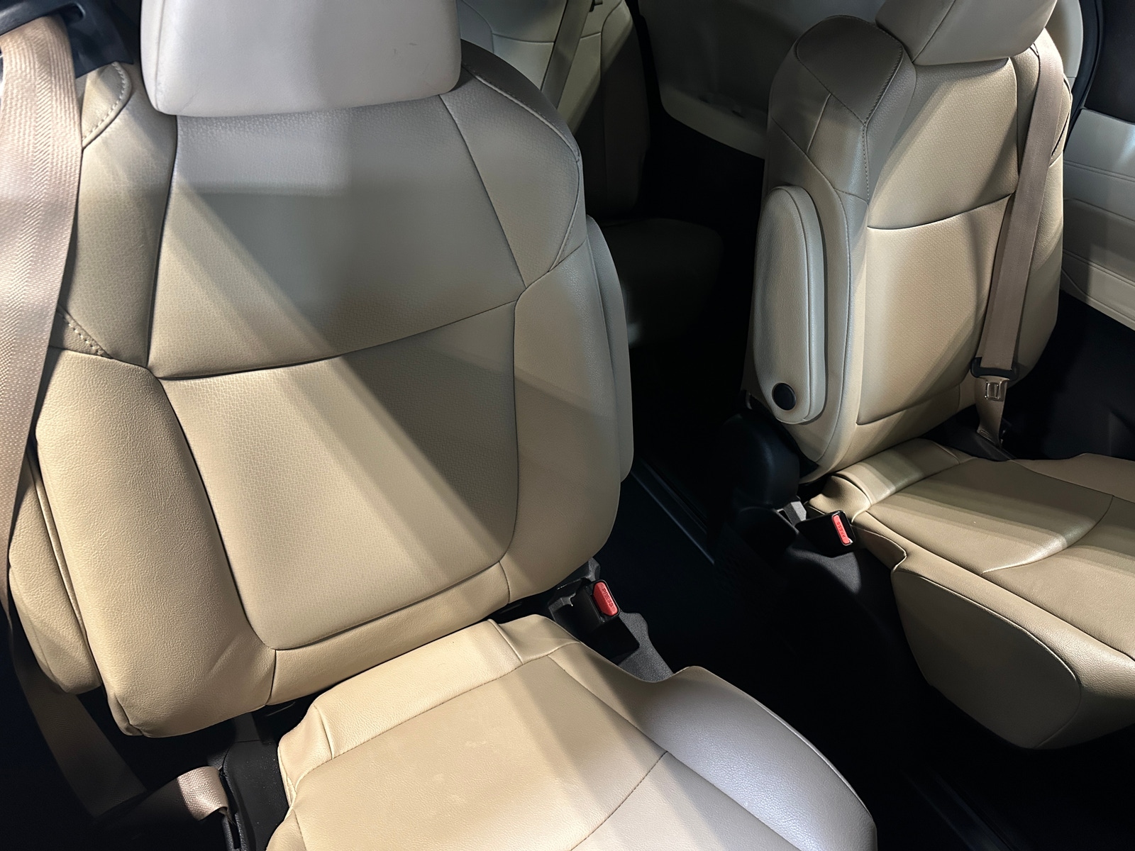 Thumbnail: 2023 Toyota Sienna - 5