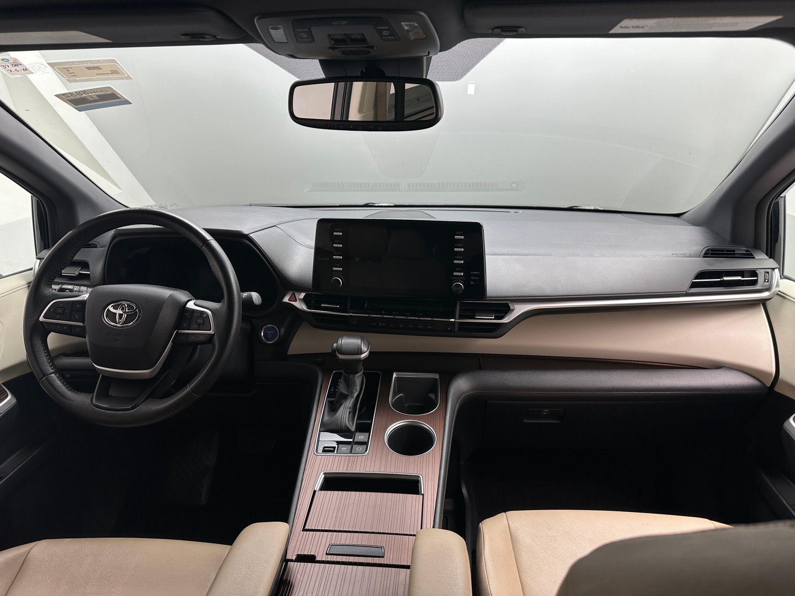 Thumbnail: 2023 Toyota Sienna - 2