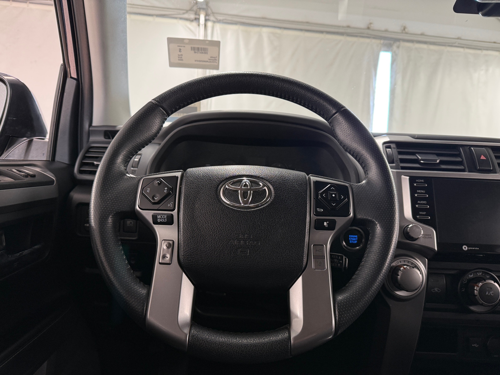 Thumbnail: 2022 Toyota 4Runner - 5