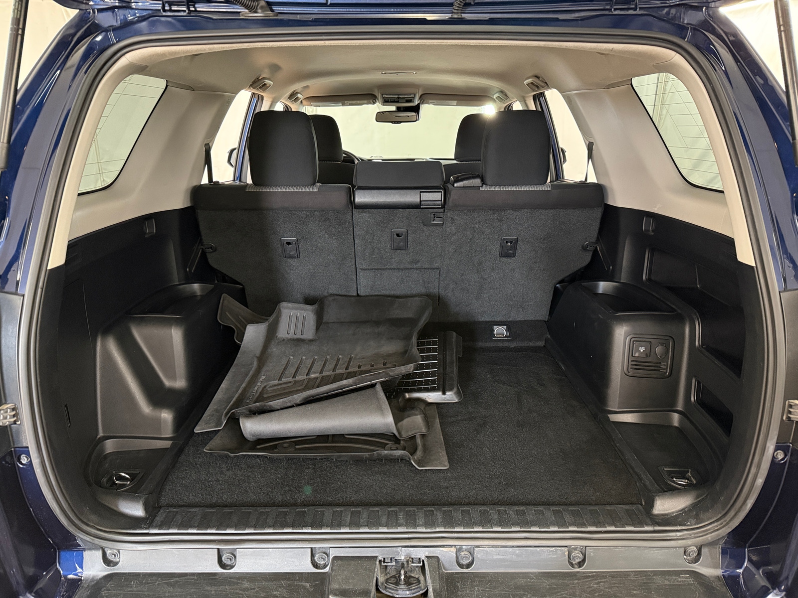 Thumbnail: 2022 Toyota 4Runner - 7