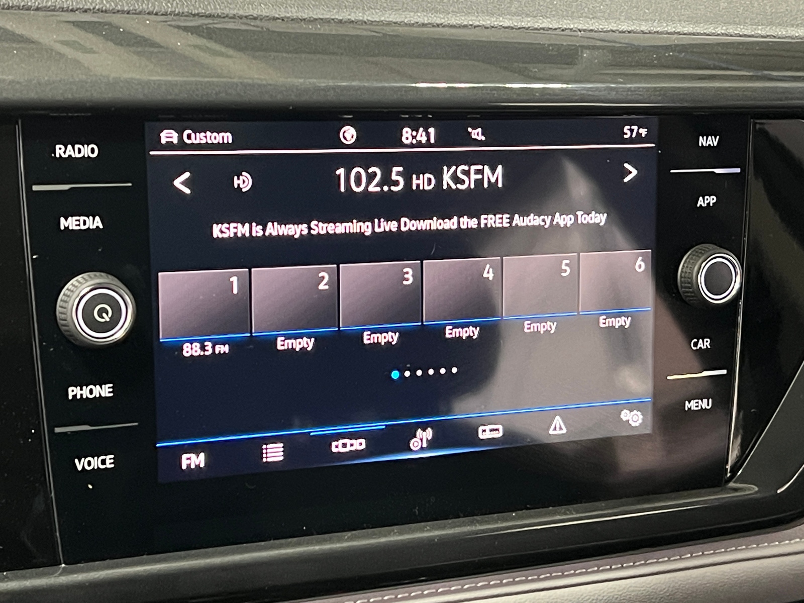 Thumbnail: 2024 Volkswagen Taos - 3