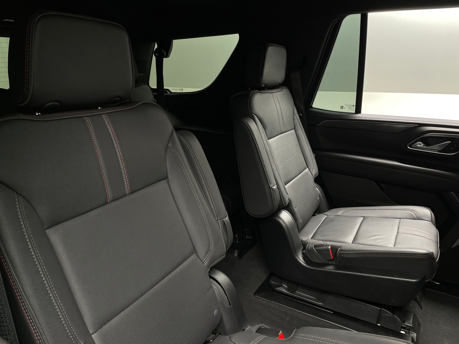 Thumbnail: 2022 Chevrolet Tahoe - 5