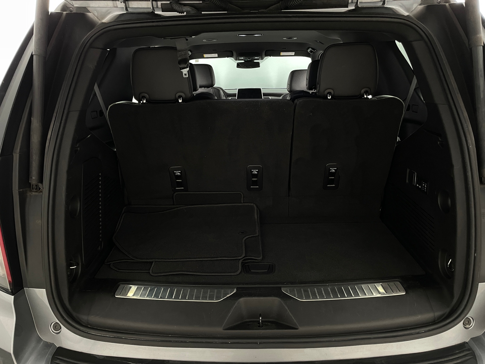 Thumbnail: 2022 Chevrolet Tahoe - 6