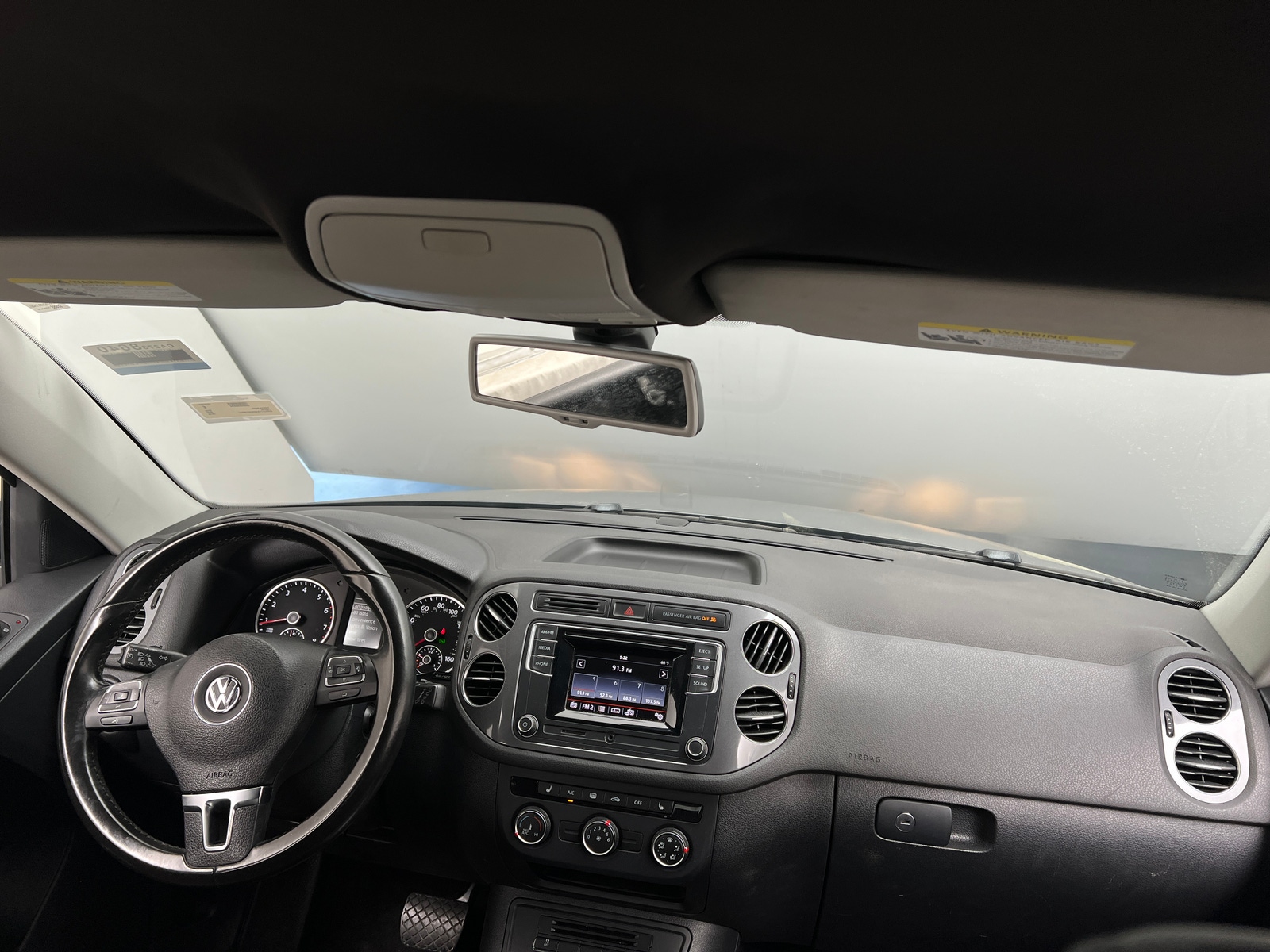 Thumbnail: 2016 Volkswagen Tiguan - 3