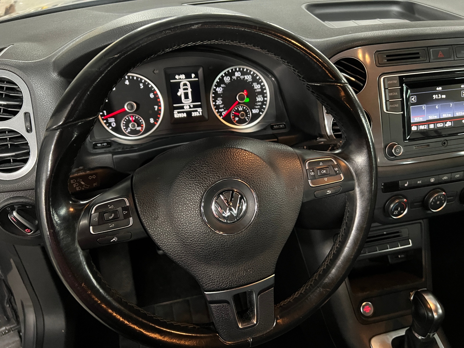 Thumbnail: 2016 Volkswagen Tiguan - 5