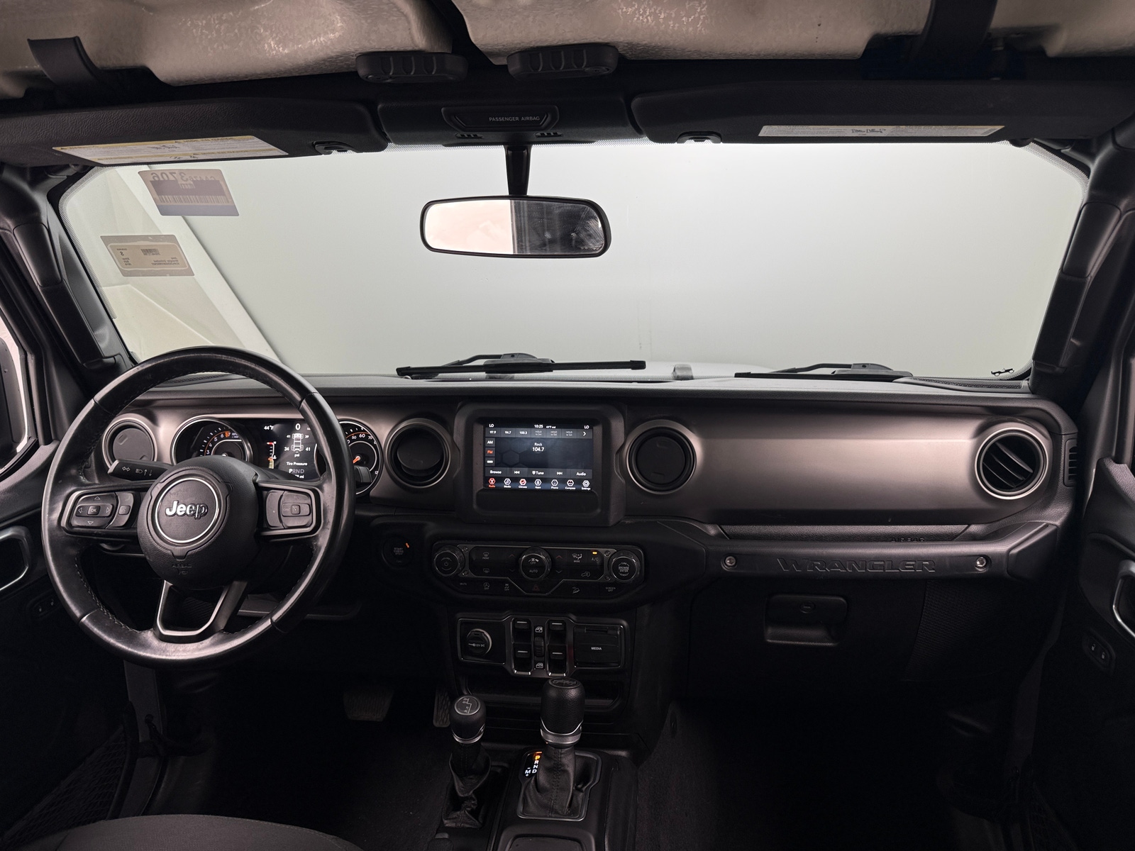 Thumbnail: 2019 Jeep Wrangler - 3