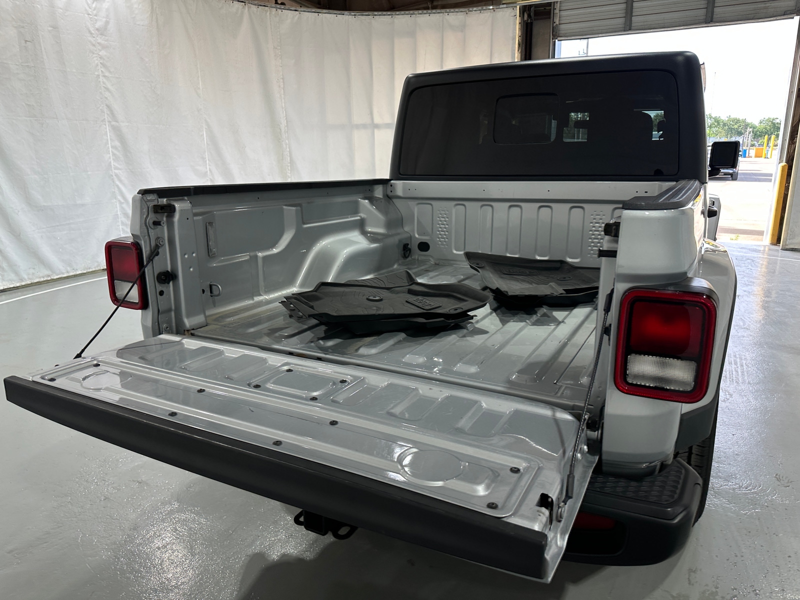 Thumbnail: 2022 Jeep Gladiator - 6