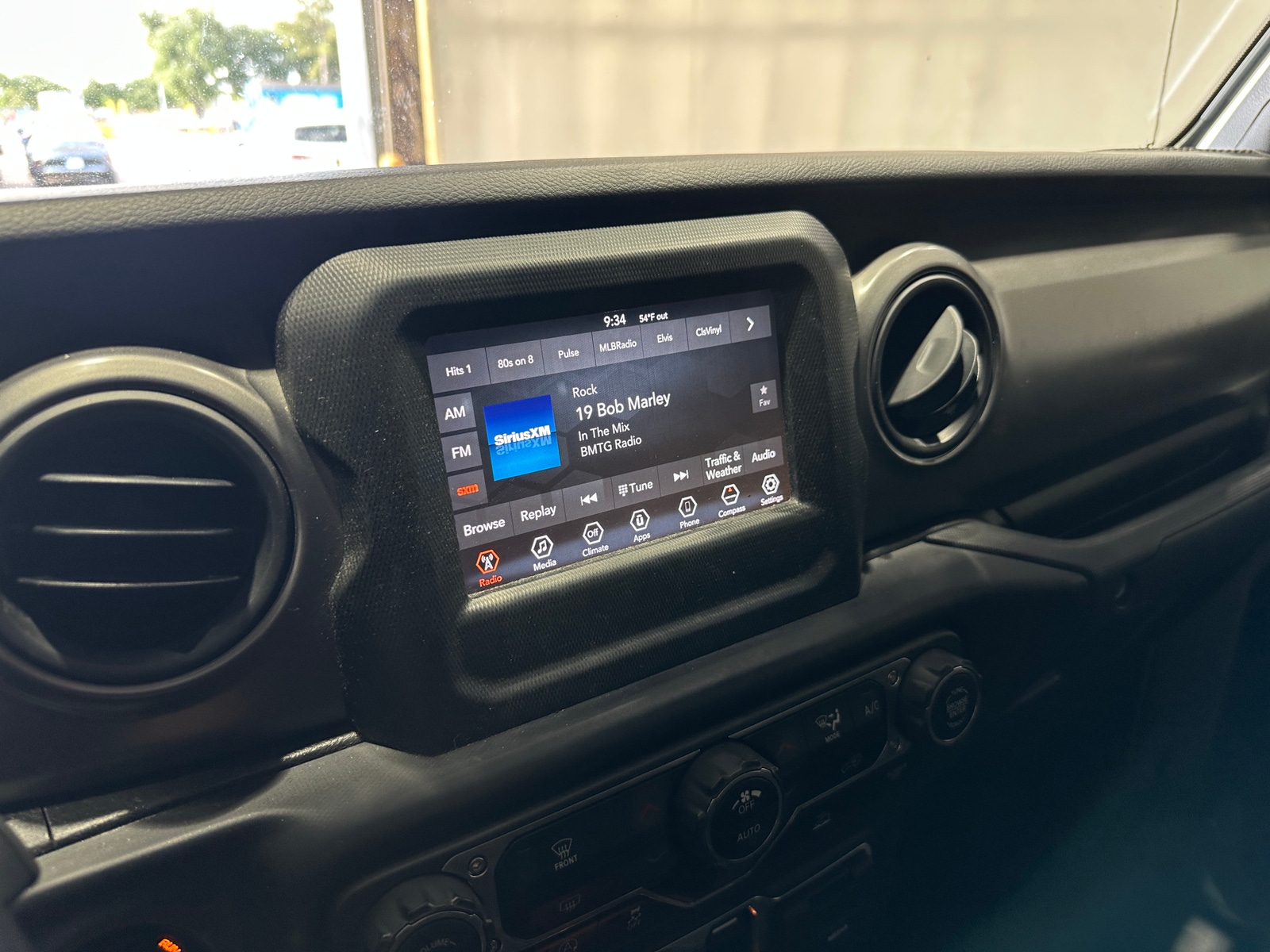 Thumbnail: 2022 Jeep Gladiator - 3