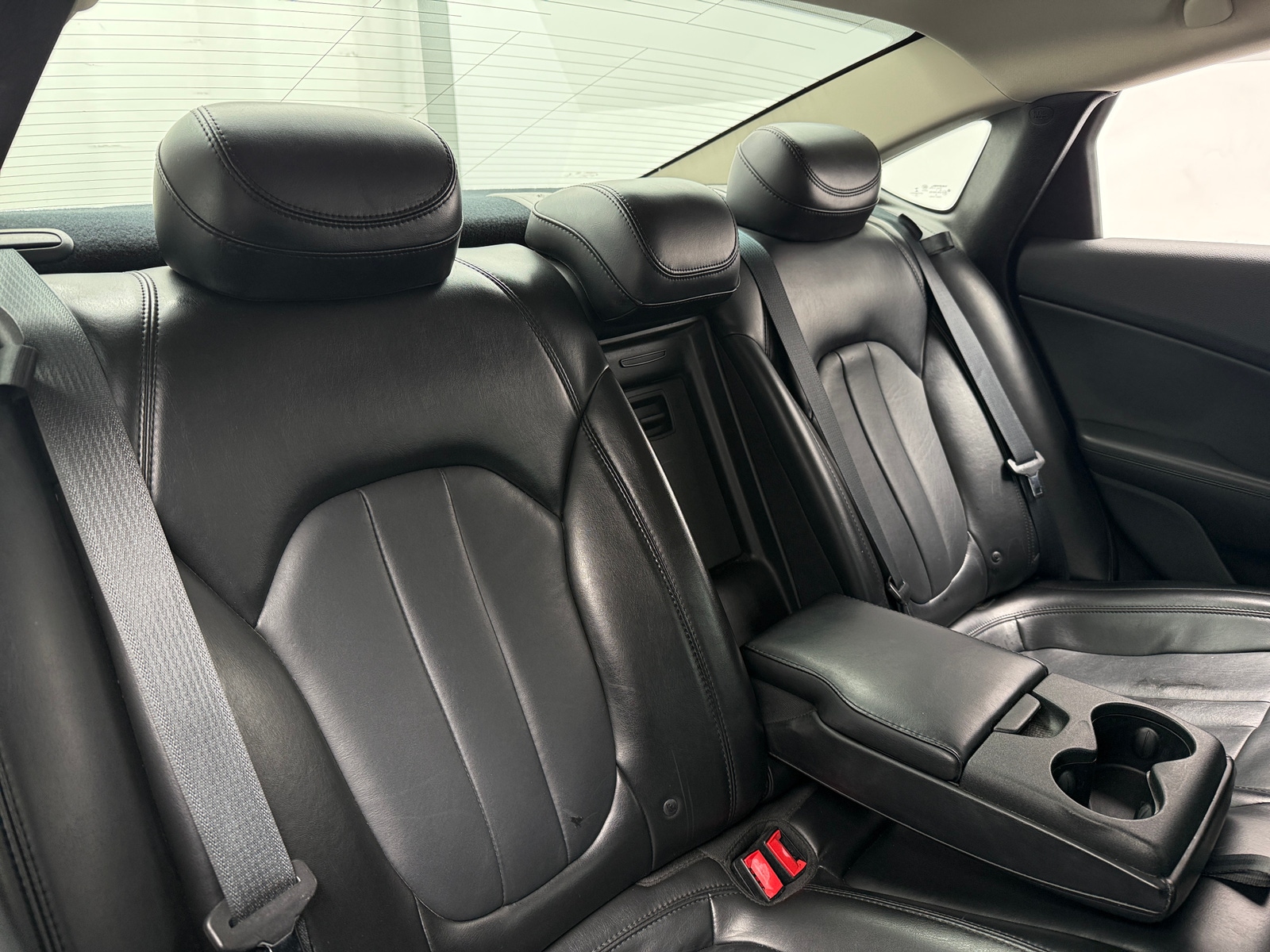 Thumbnail: 2016 Chrysler 200 - 5