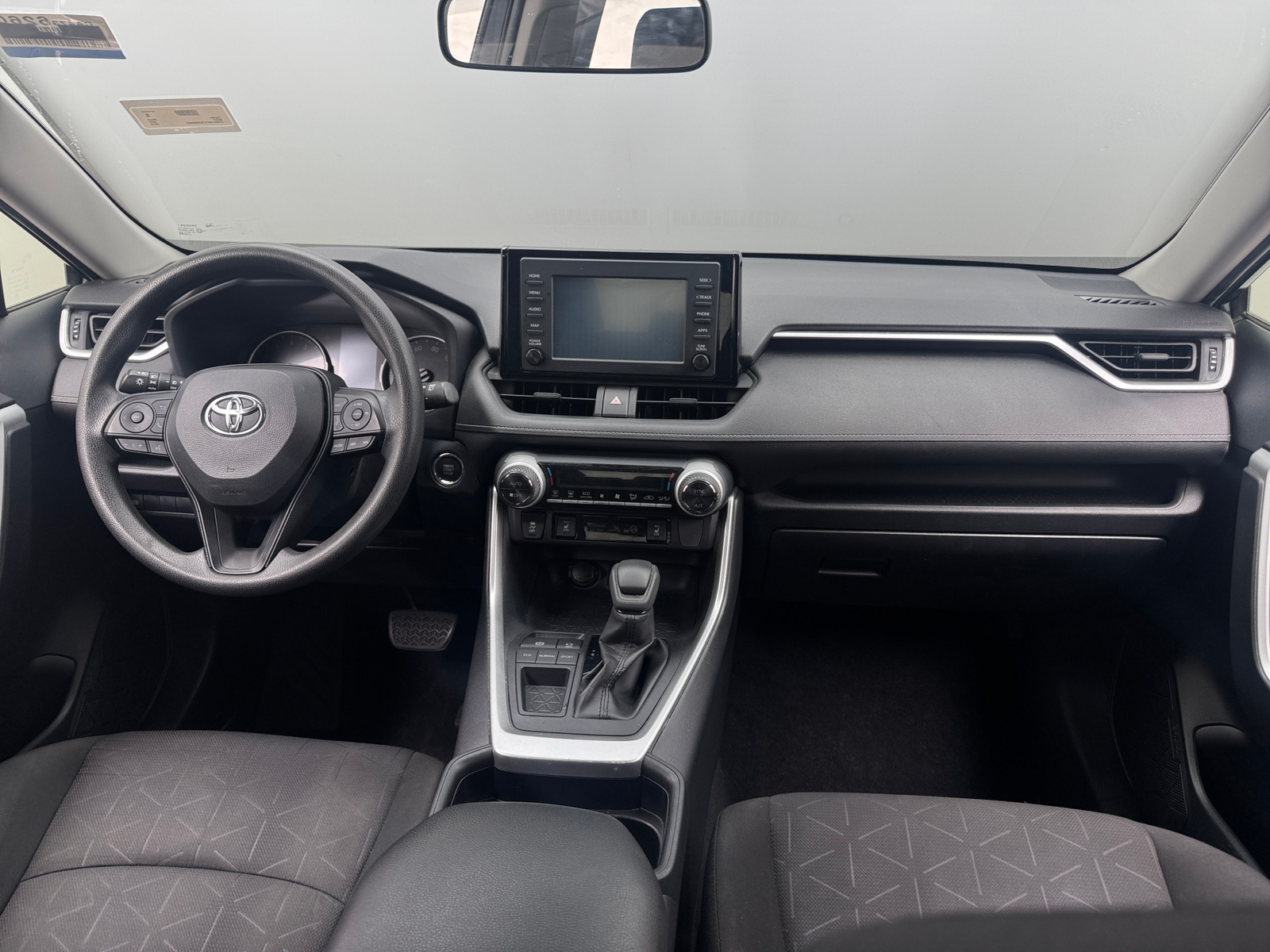 Thumbnail: 2019 Toyota RAV4 - 3