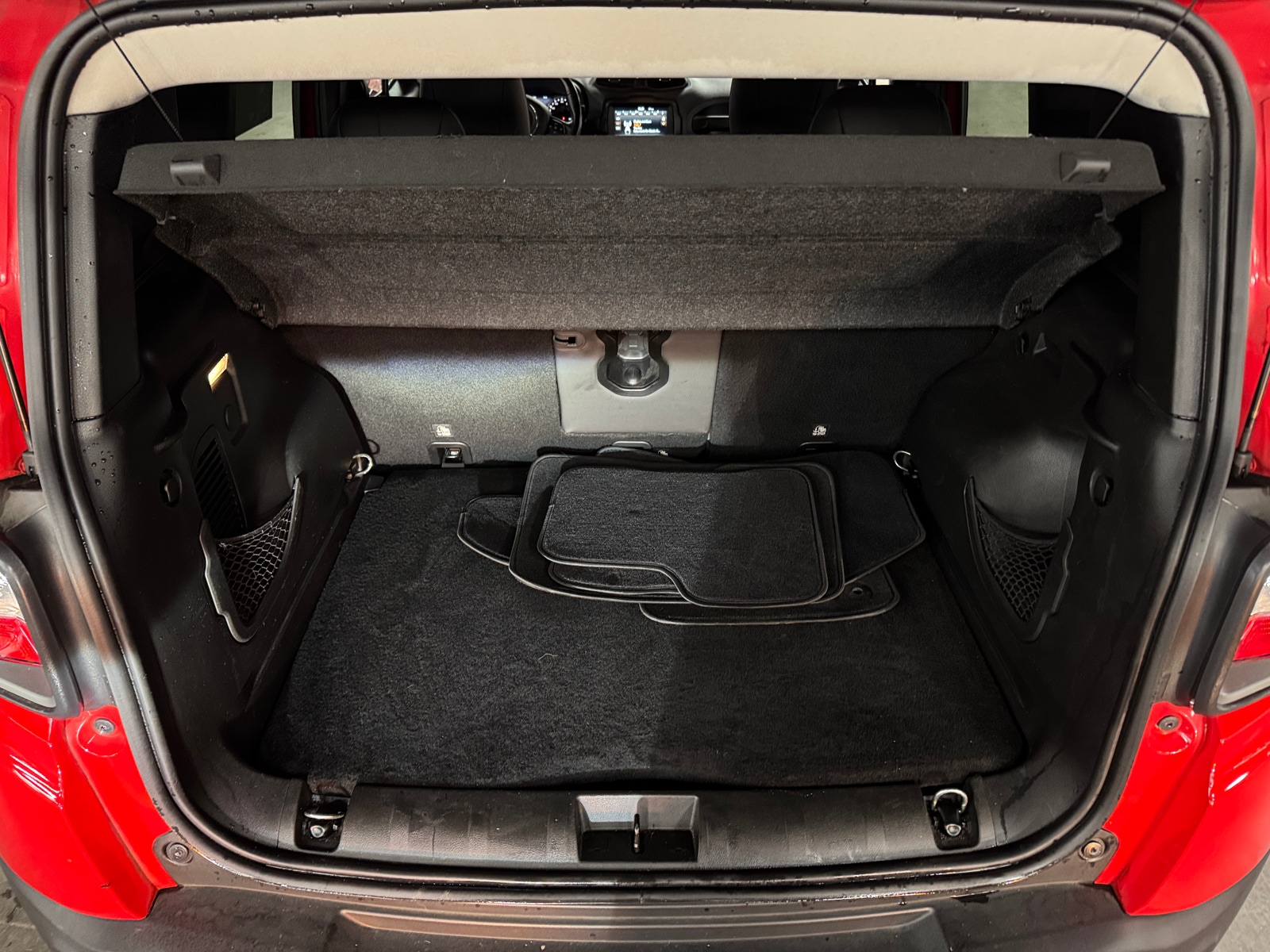 Thumbnail: 2019 Jeep Renegade - 6