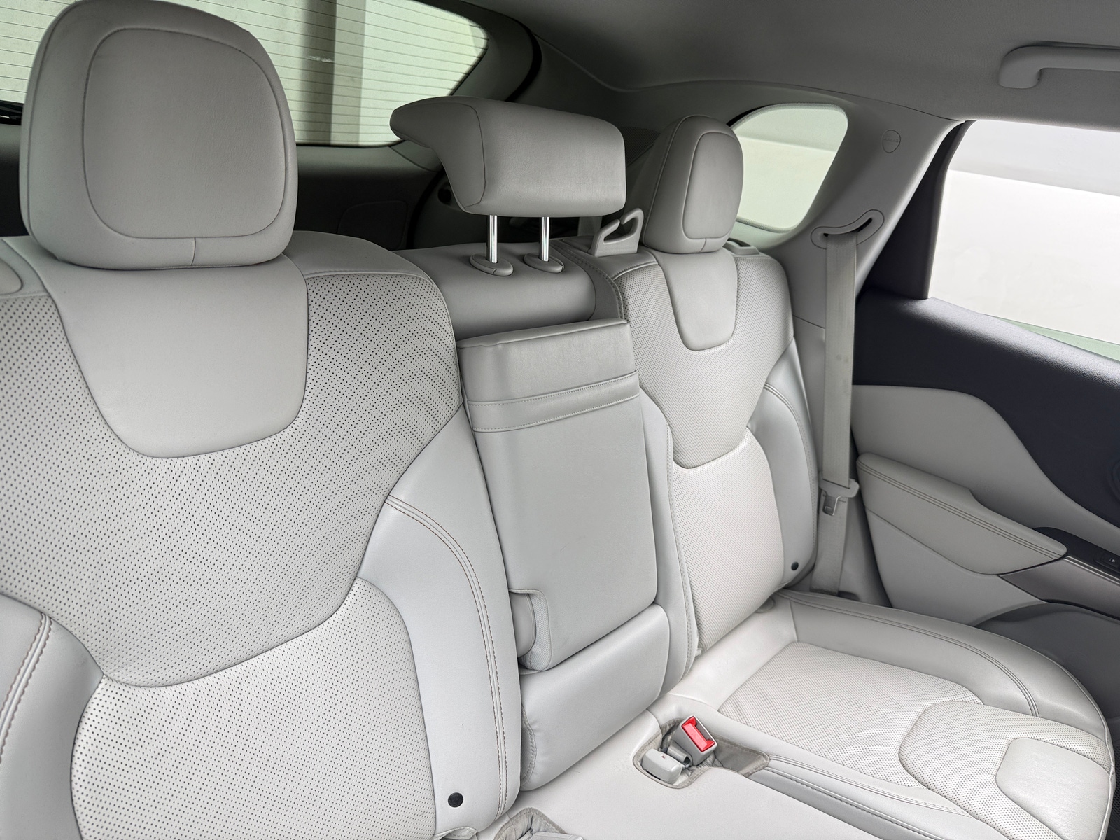 Thumbnail: 2019 Jeep Cherokee - 5