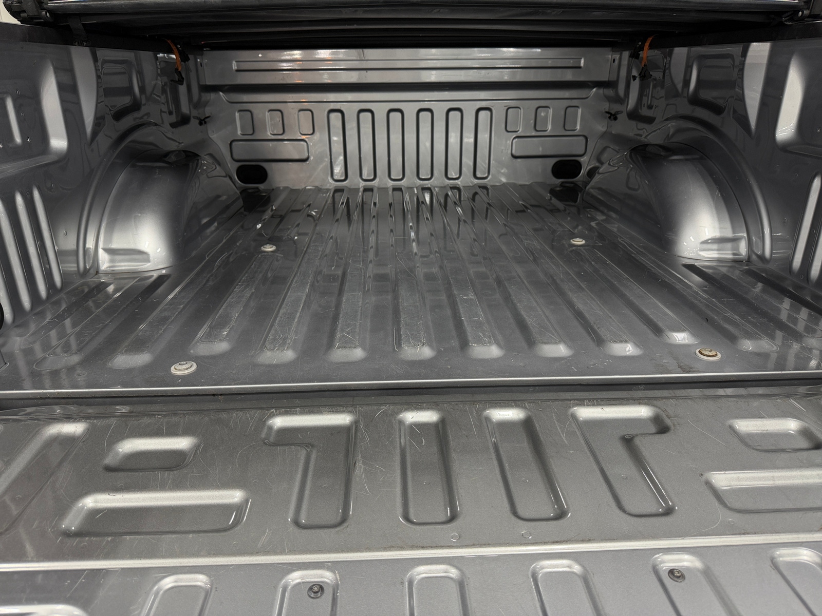 Thumbnail: 2022 Ford Econoline - 7