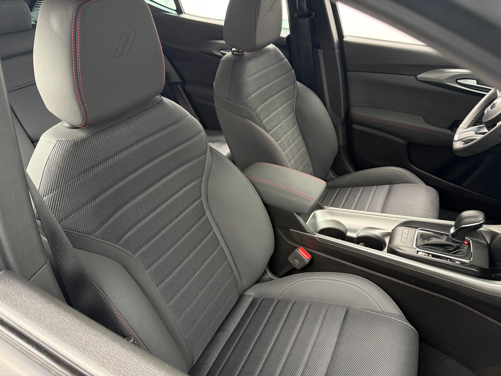 Thumbnail: 2024 Dodge Hornet - 2