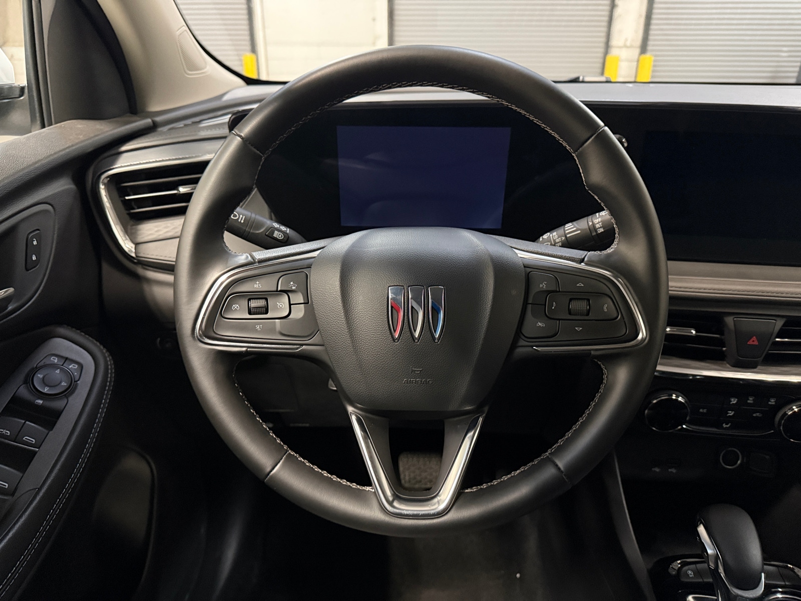 Thumbnail: 2025 Buick Encore GX - 4