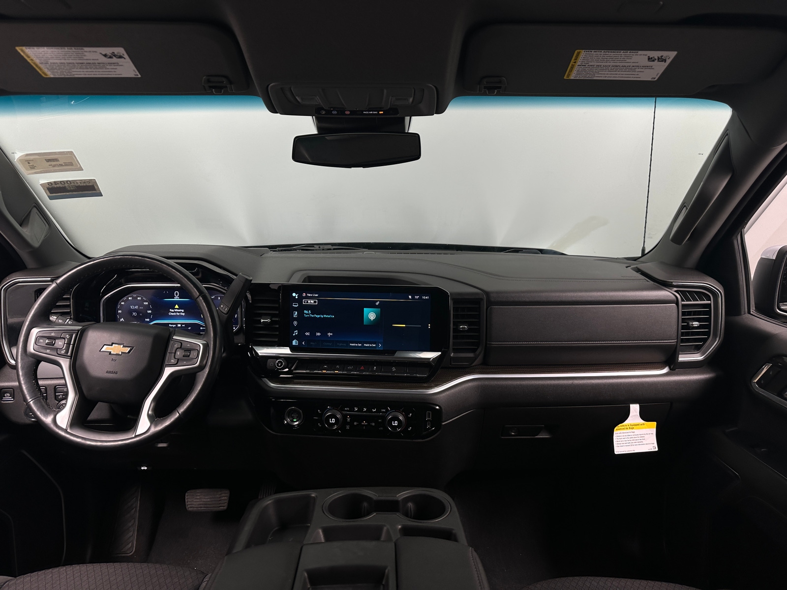 Thumbnail: 2022 Chevrolet Silverado 1500 - 3