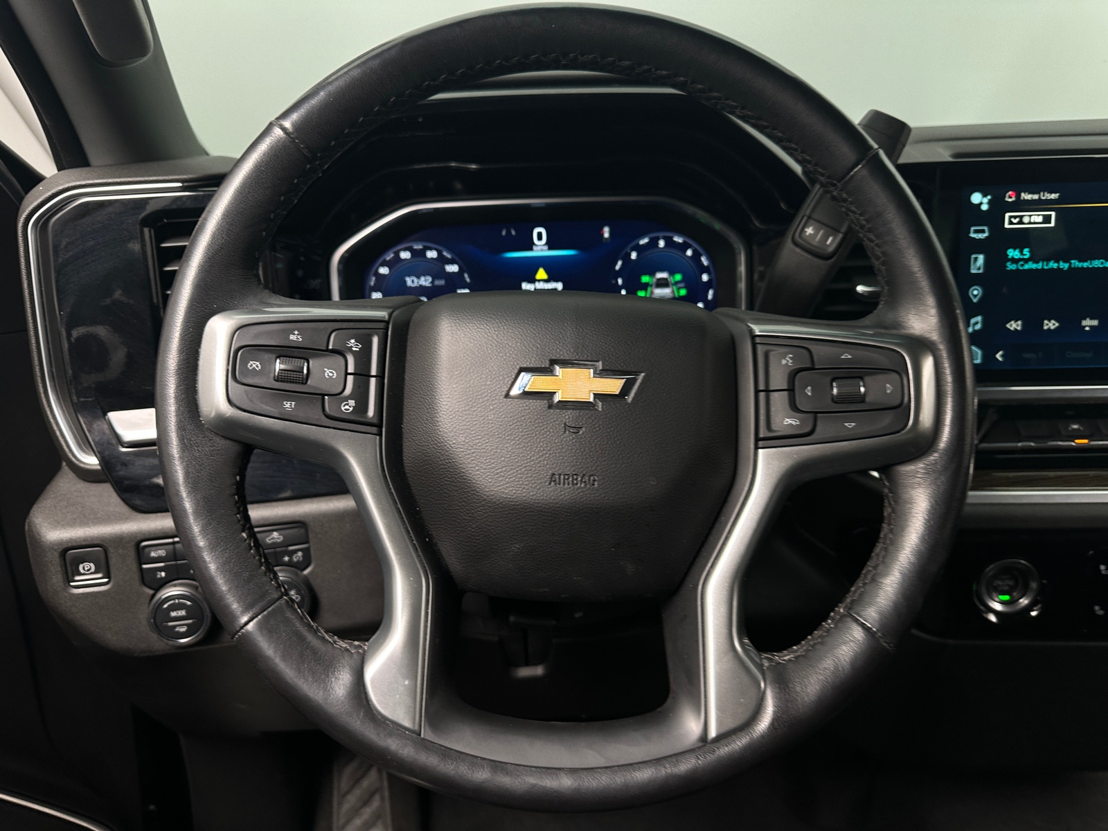 Thumbnail: 2022 Chevrolet Silverado 1500 - 5