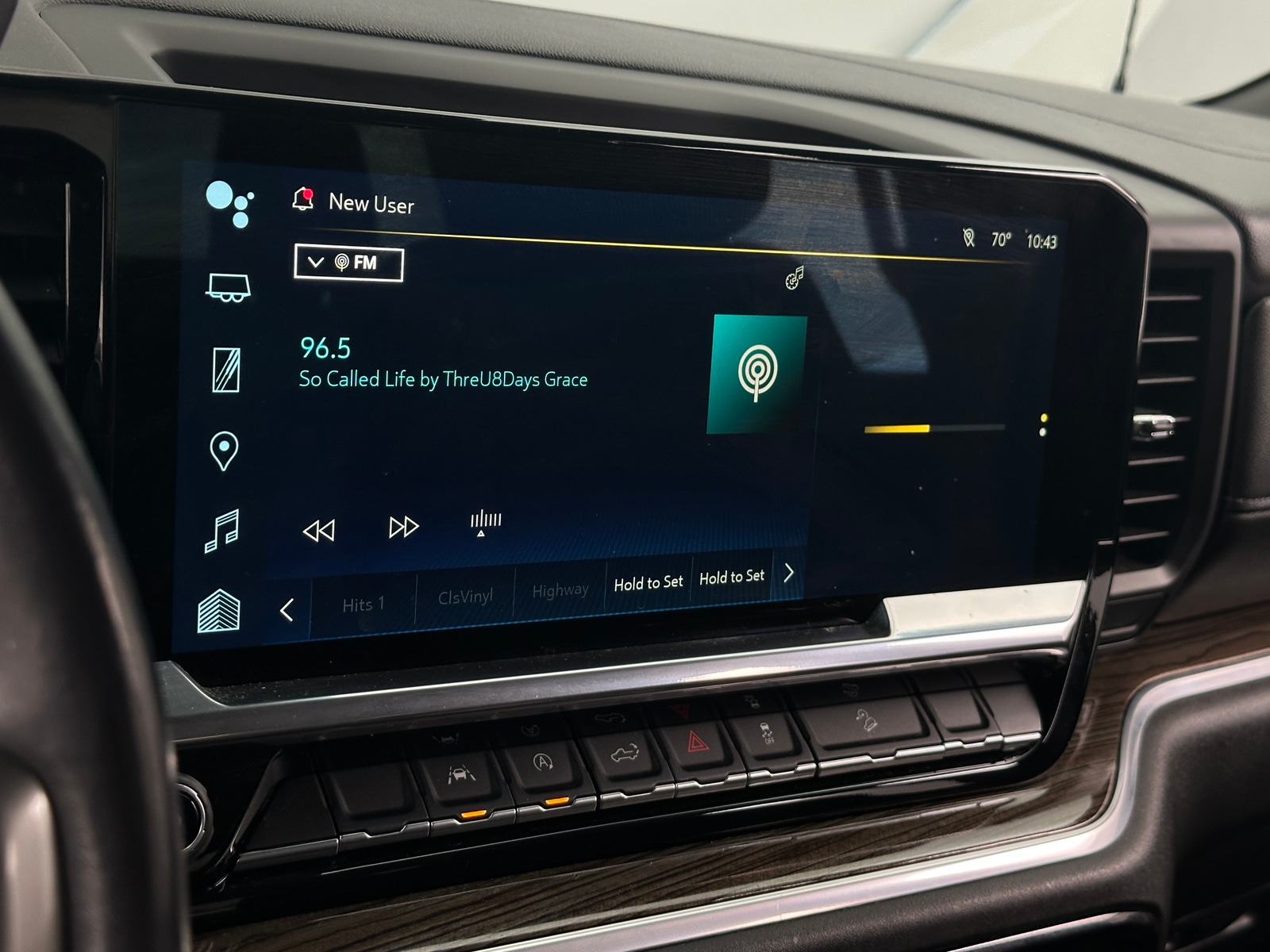 Thumbnail: 2022 Chevrolet Silverado 1500 - 4