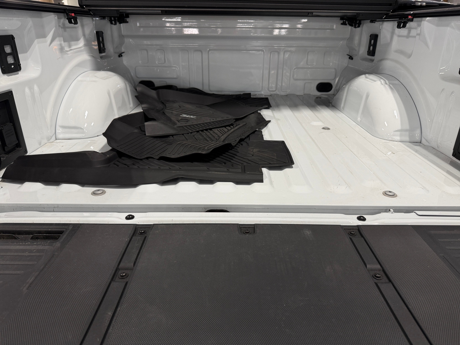 Thumbnail: 2025 Ford Econoline - 7