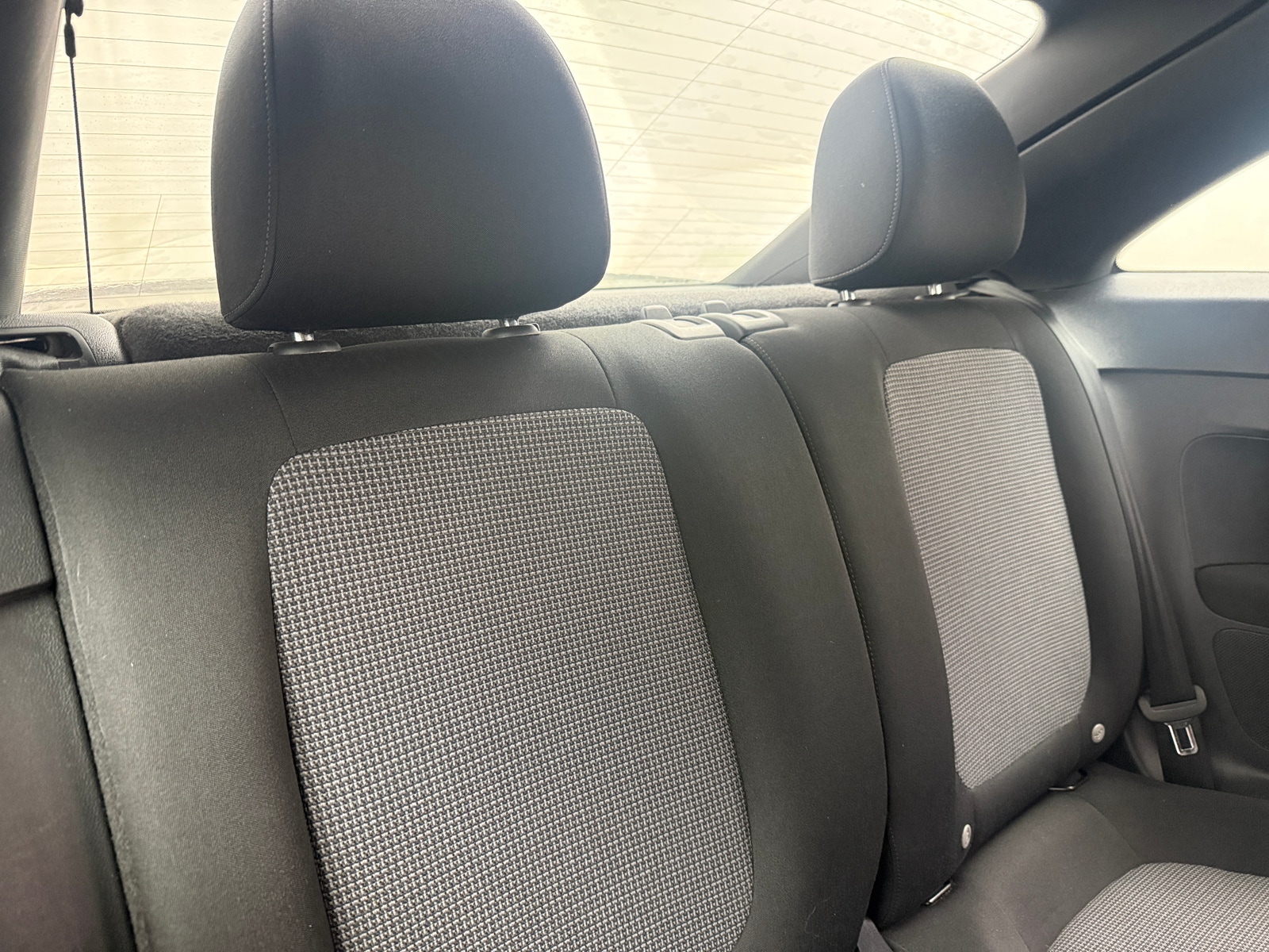 Thumbnail: 2017 Volkswagen Beetle - 6