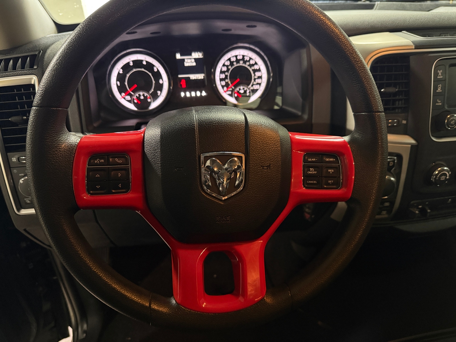 Thumbnail: 2020 RAM 1500 Classic - 5