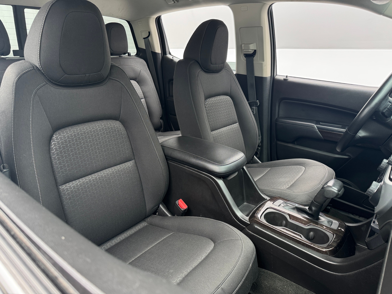 Thumbnail: 2016 GMC Canyon - 2