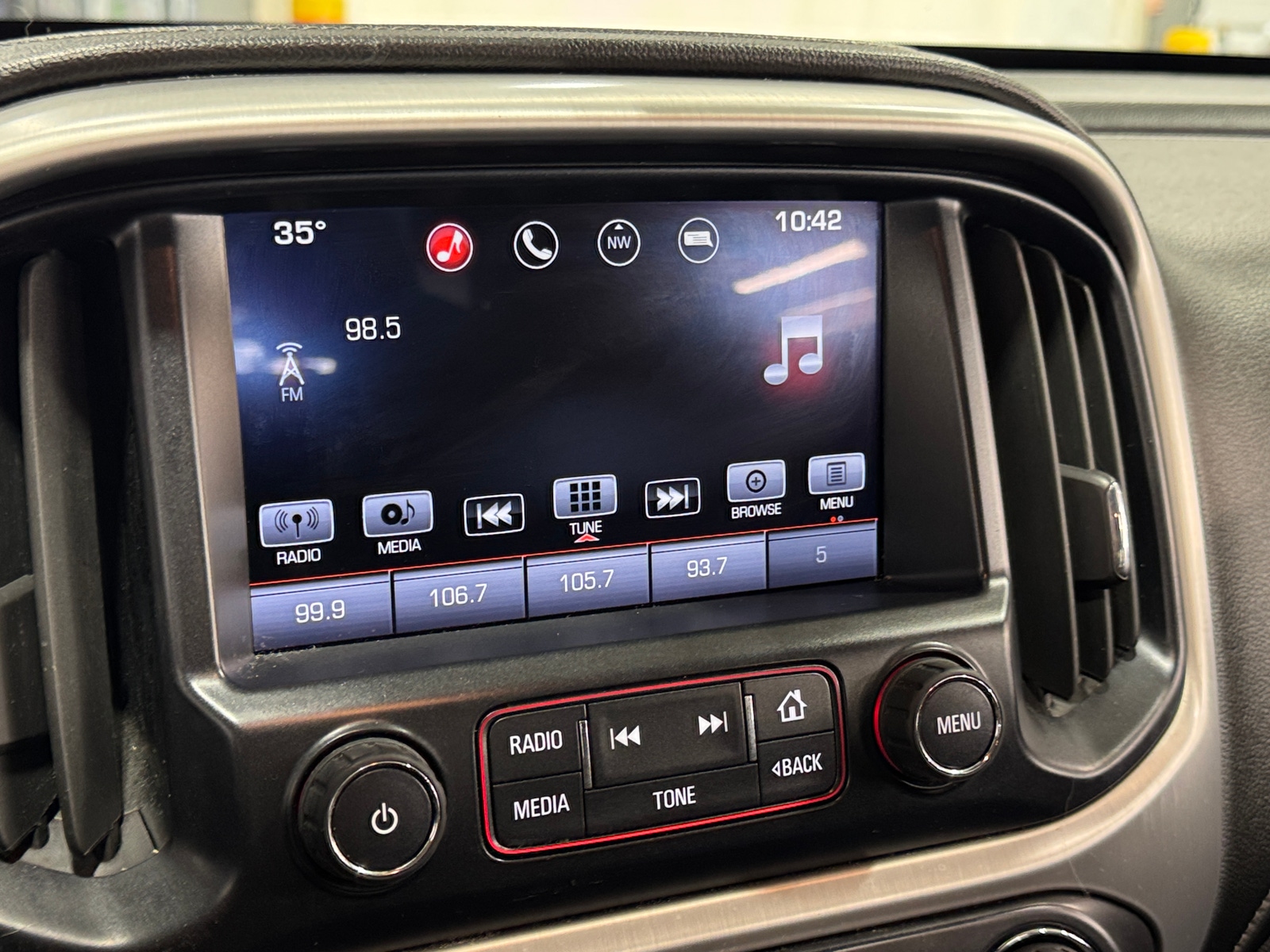 Thumbnail: 2016 GMC Canyon - 4