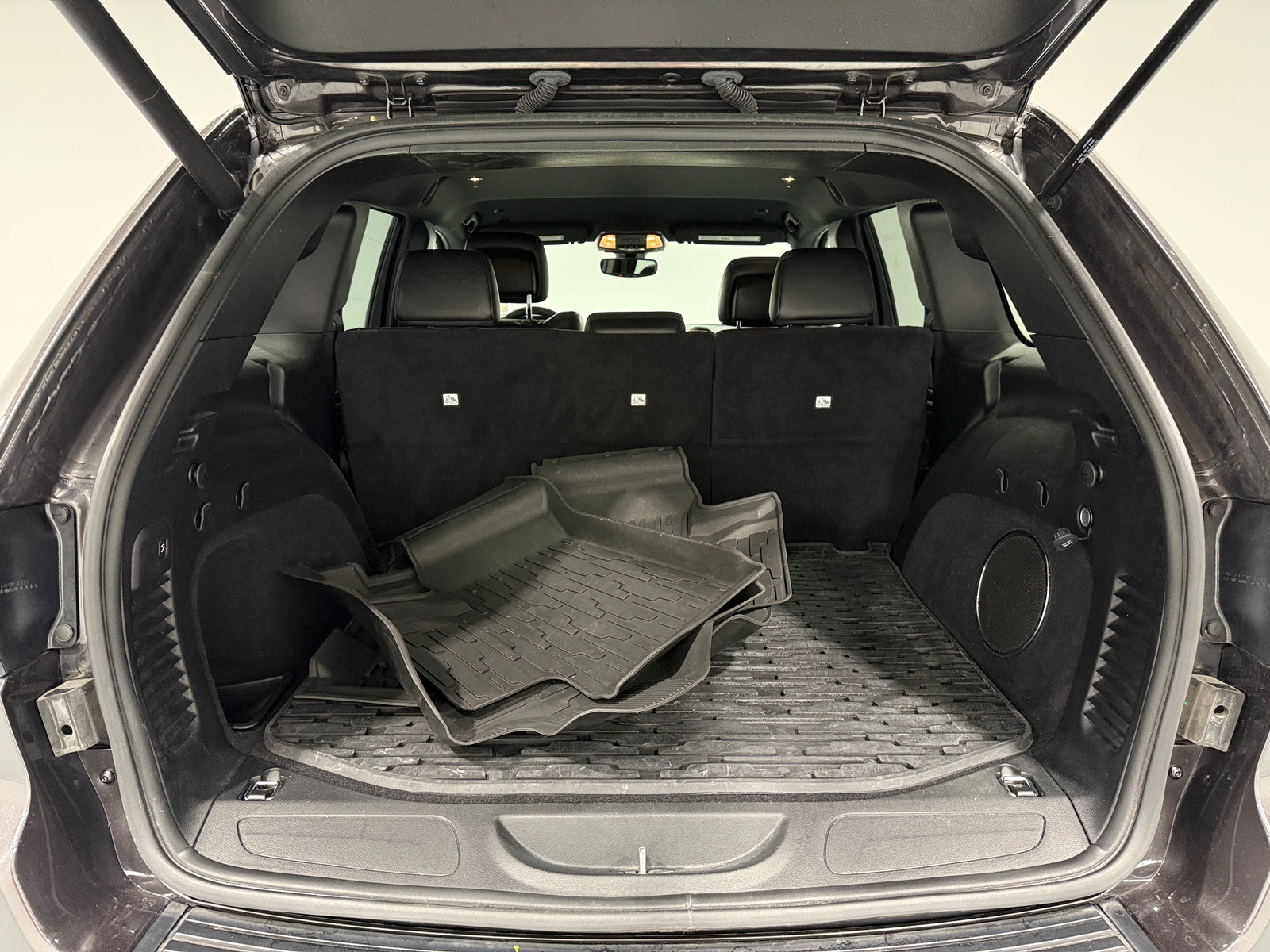 Thumbnail: 2020 Jeep Grand Cherokee - 7