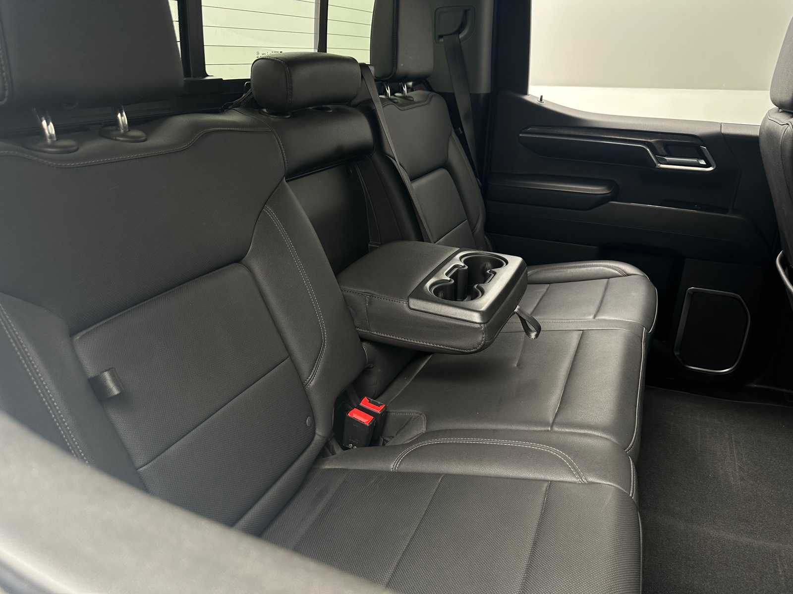Thumbnail: 2023 Chevrolet Silverado 1500 - 5