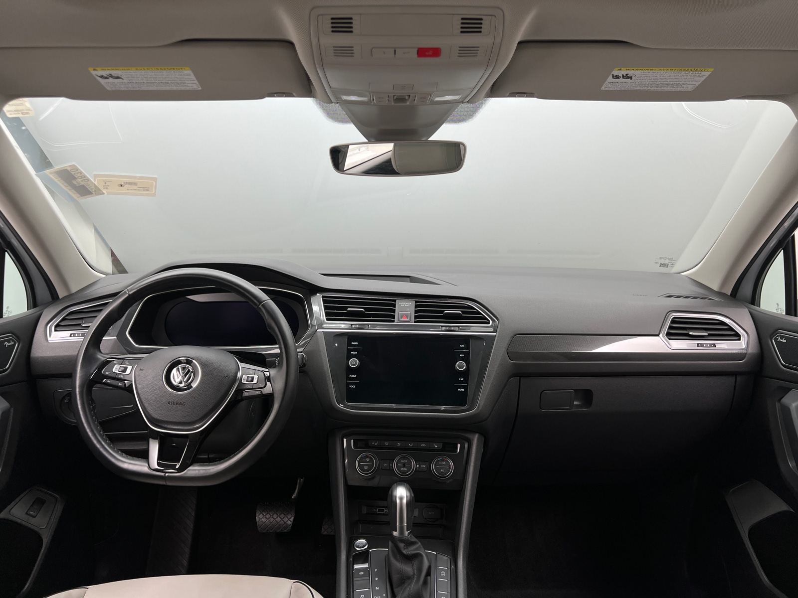 Thumbnail: 2018 Volkswagen Tiguan - 2