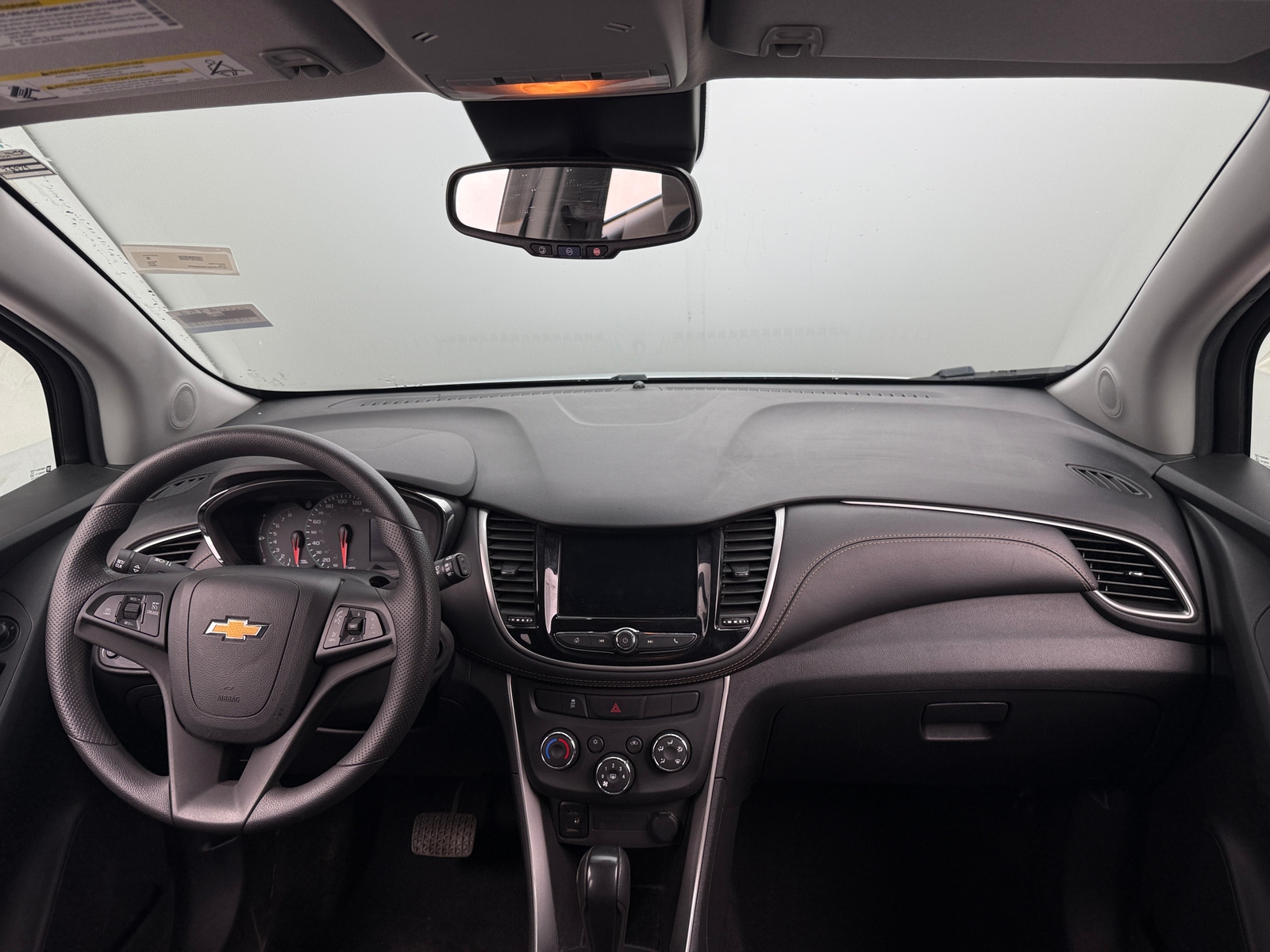 Thumbnail: 2022 Chevrolet Trax - 2