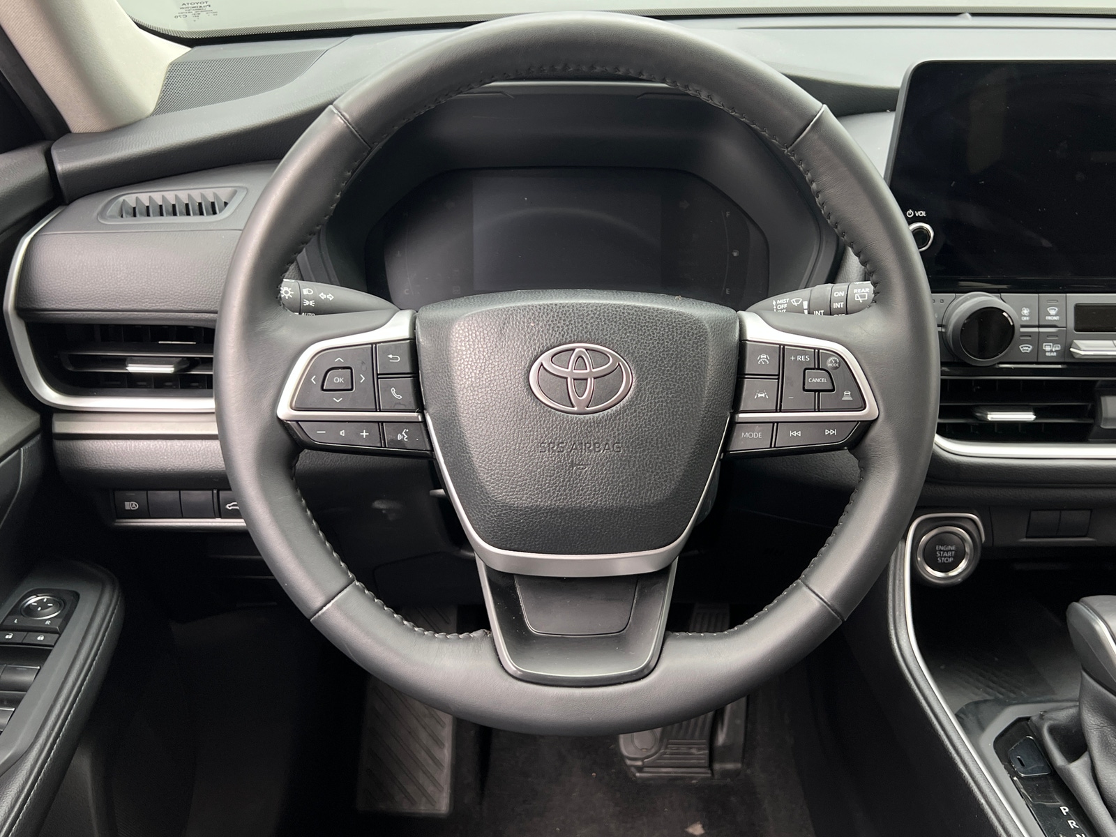 Thumbnail: 2025 Toyota Grand Highlander - 4