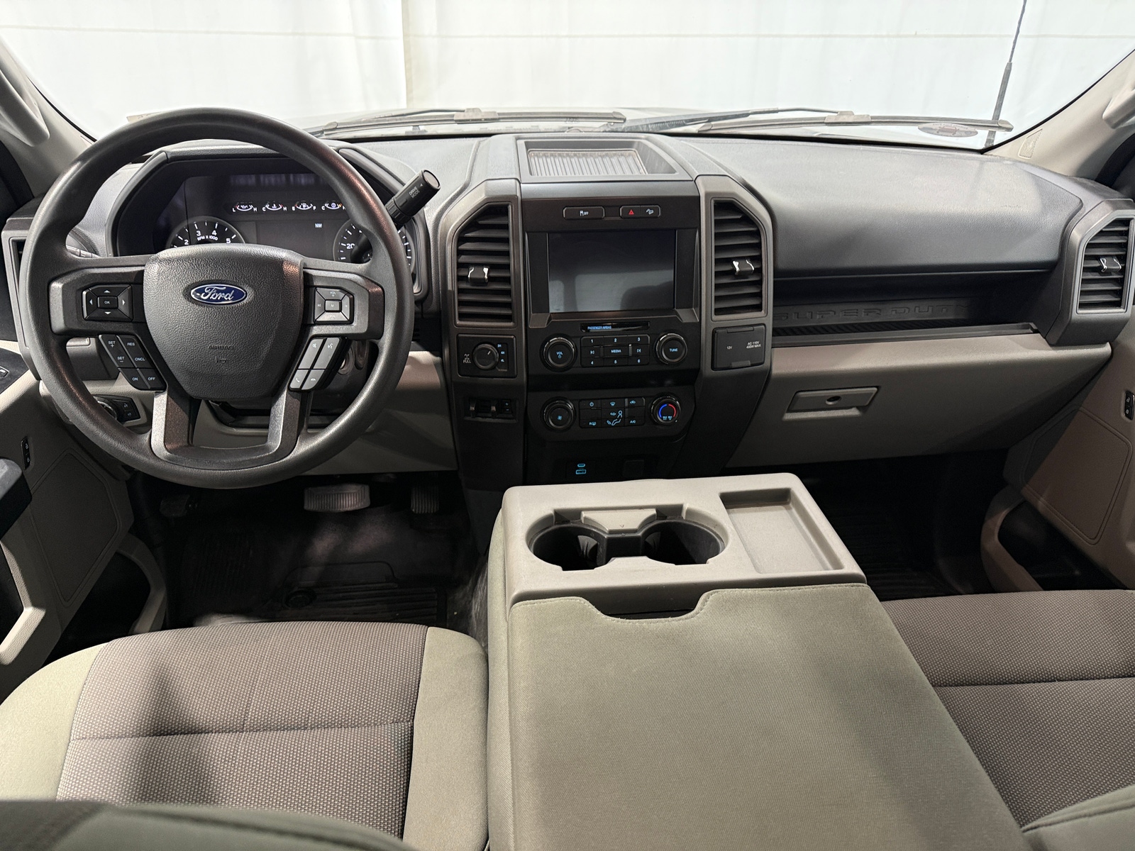 Thumbnail: 2022 Ford Econoline - 3