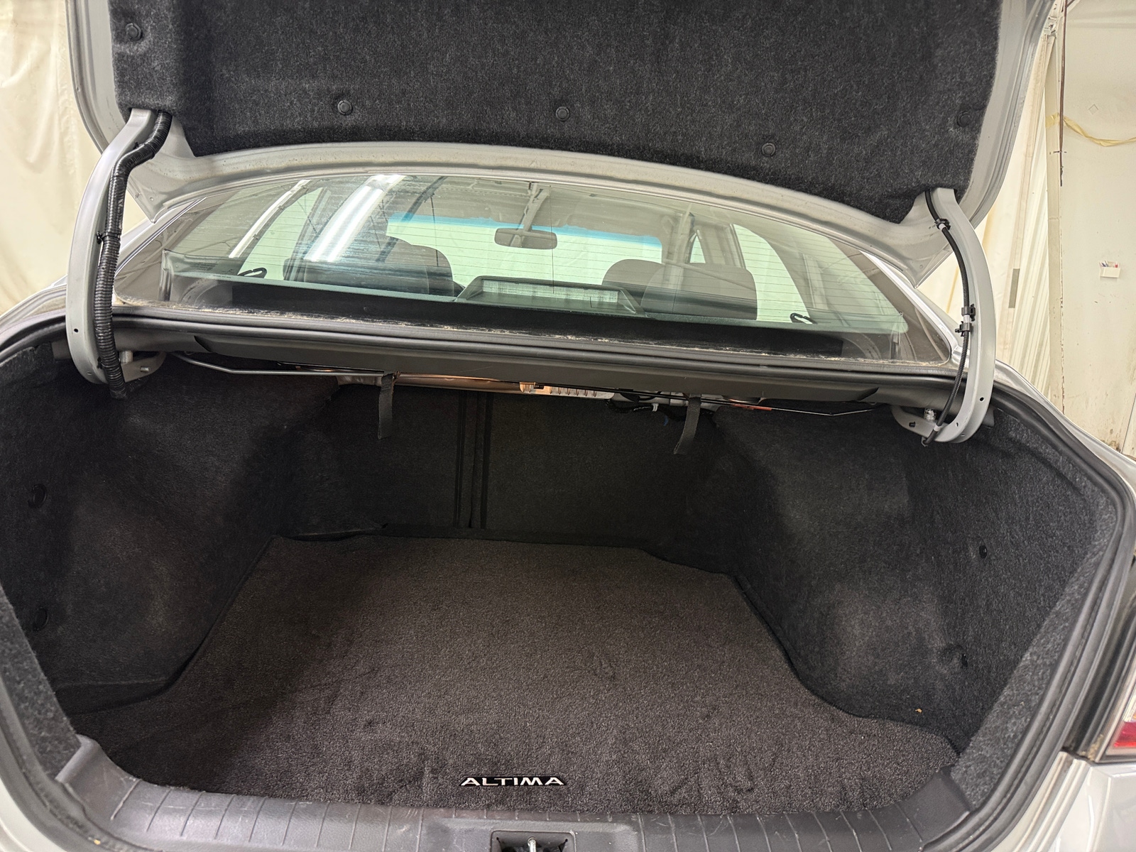 Thumbnail: 2015 Nissan Altima - 6