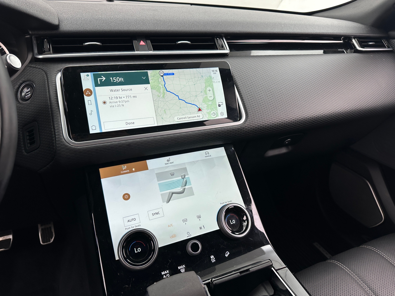 Thumbnail: 2023 Land Rover Range Rover Velar - 3