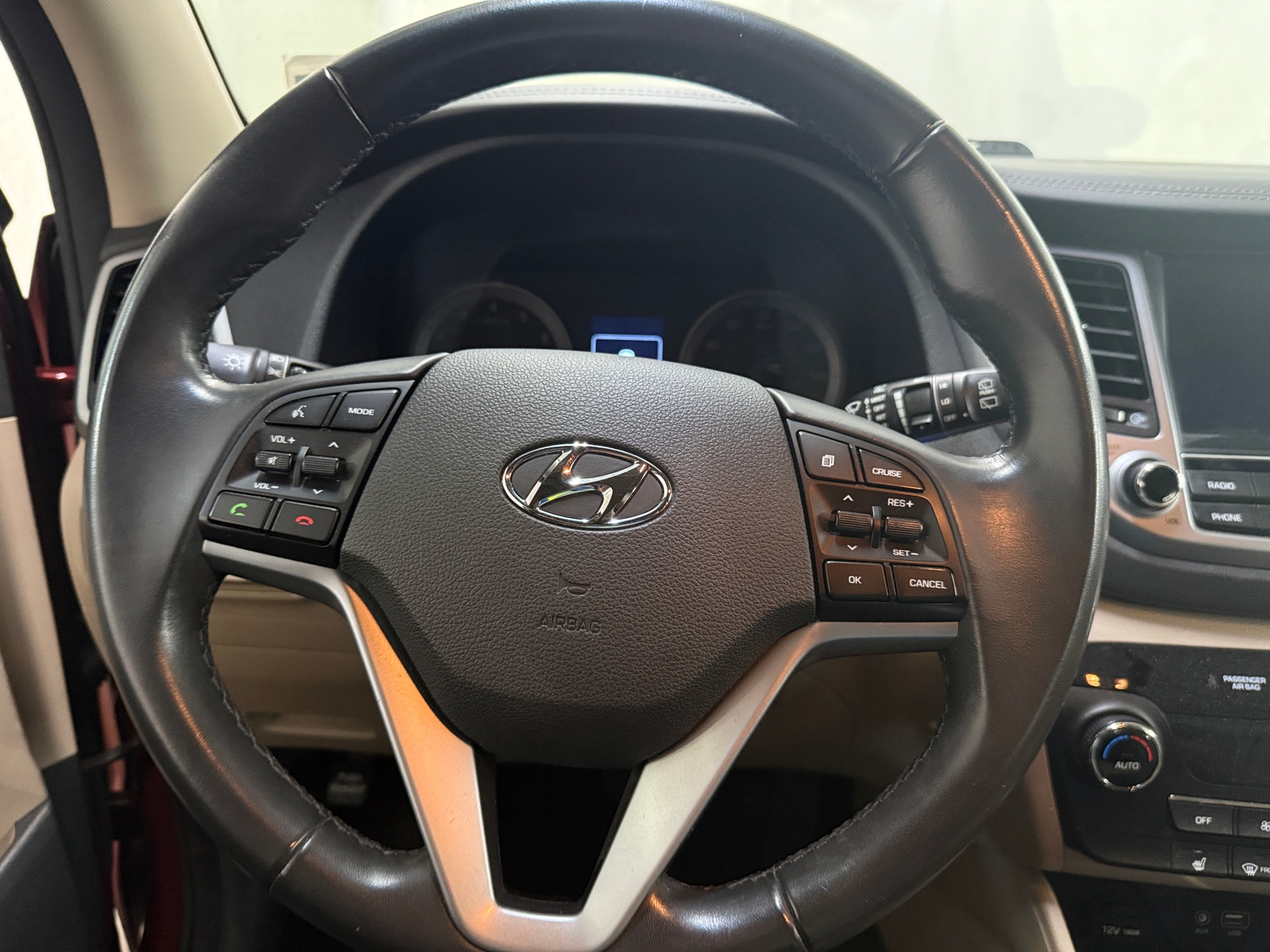 Thumbnail: 2016 Hyundai Tucson - 4