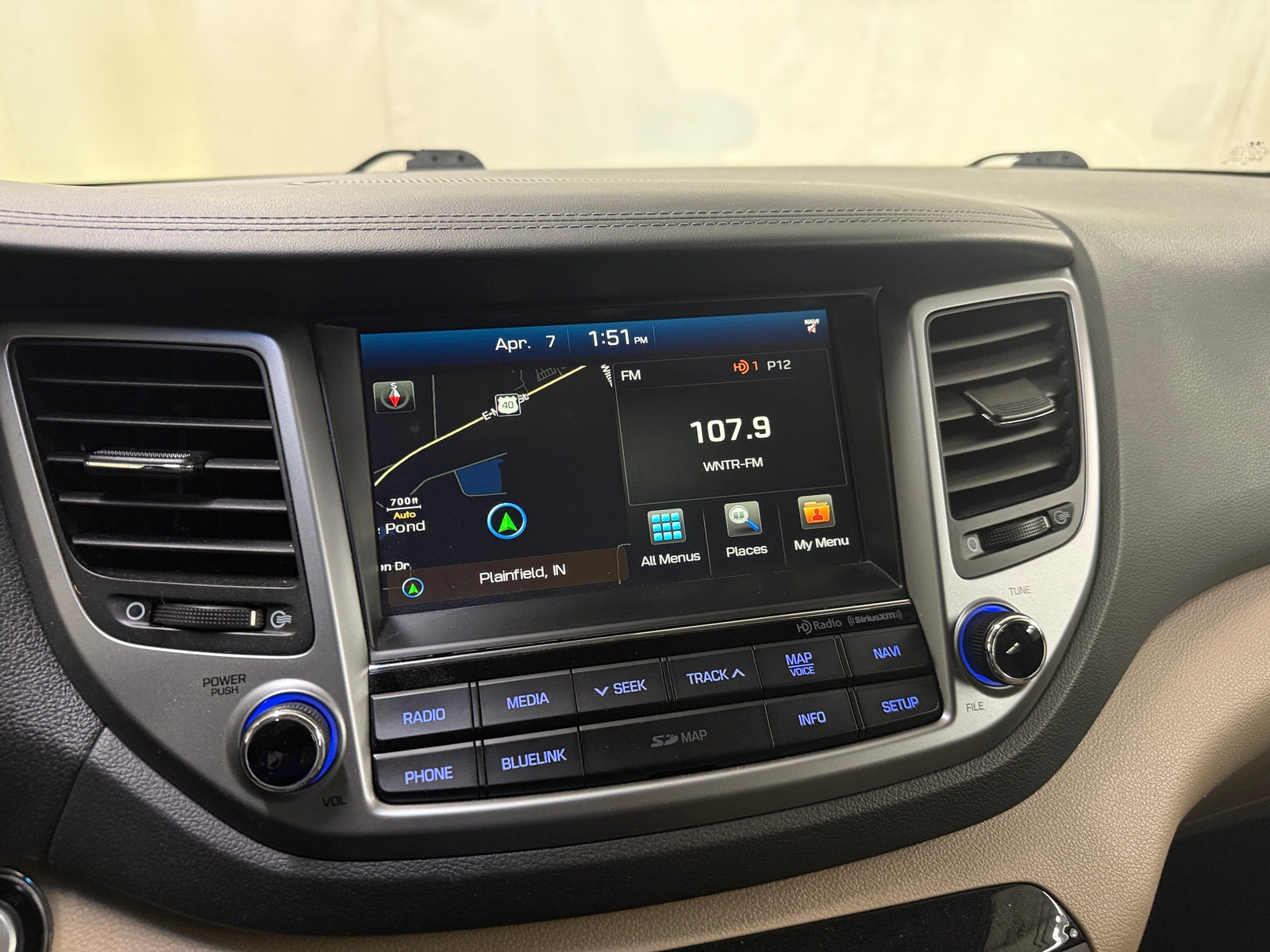 Thumbnail: 2016 Hyundai Tucson - 3