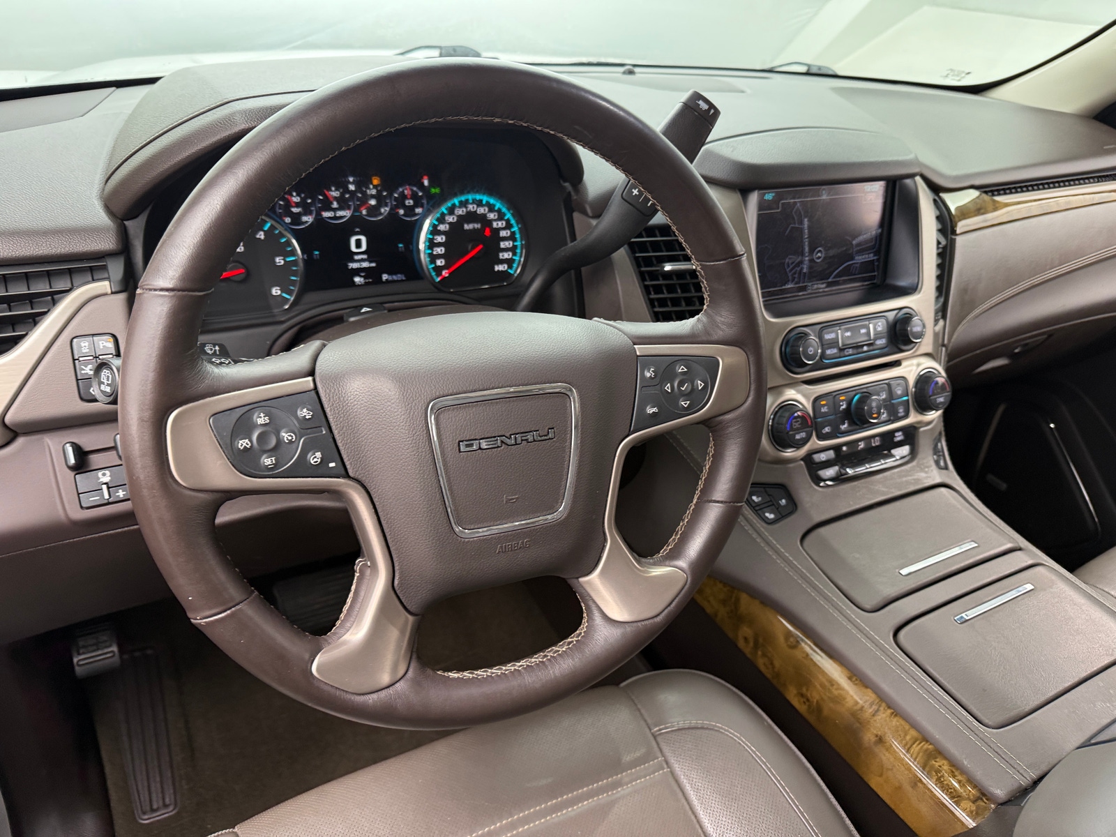 Thumbnail: 2017 GMC Yukon XL - 4