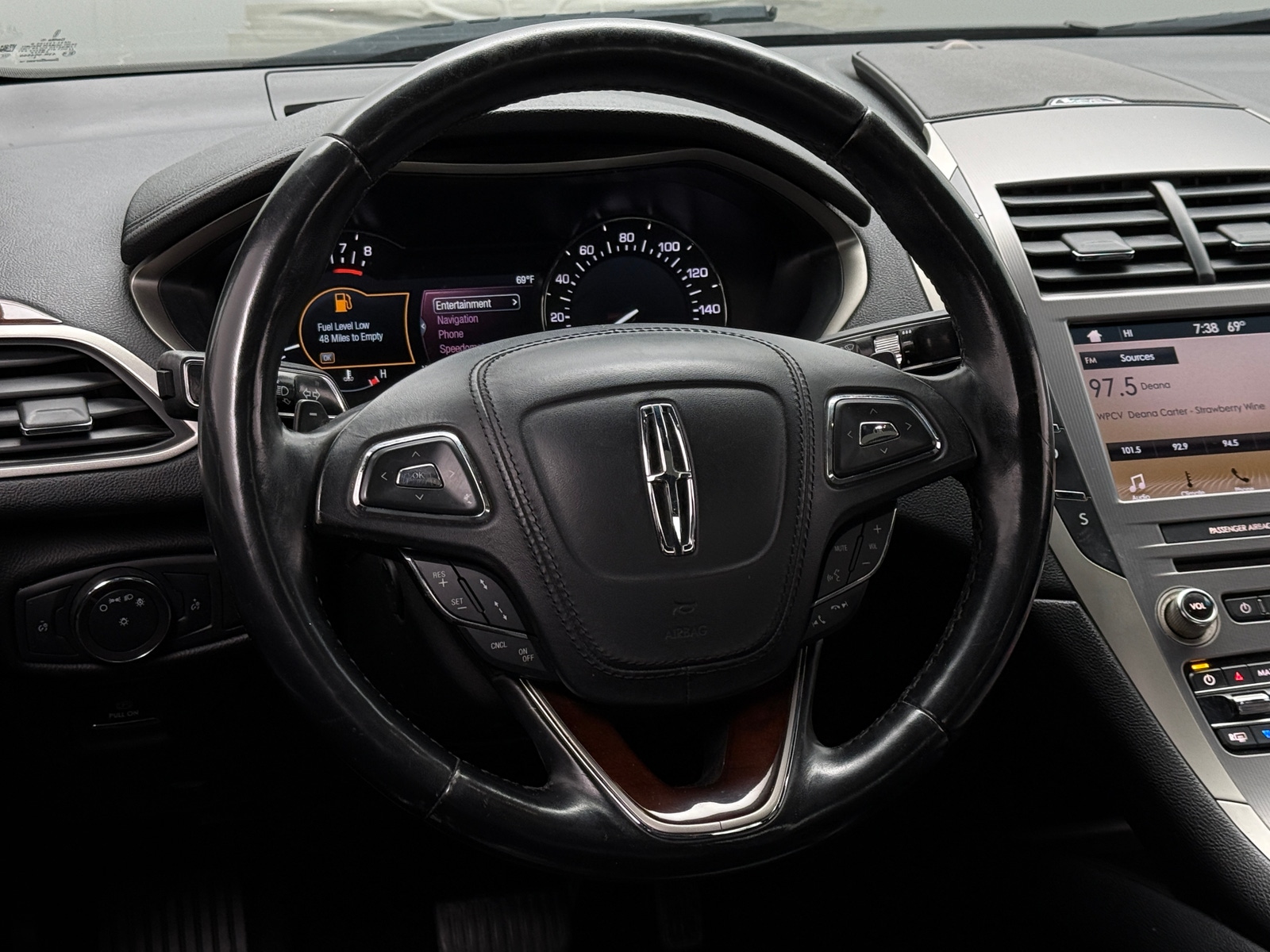 Thumbnail: 2019 Lincoln MKZ - 4