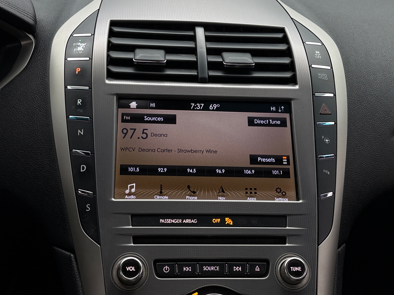 Thumbnail: 2019 Lincoln MKZ - 3