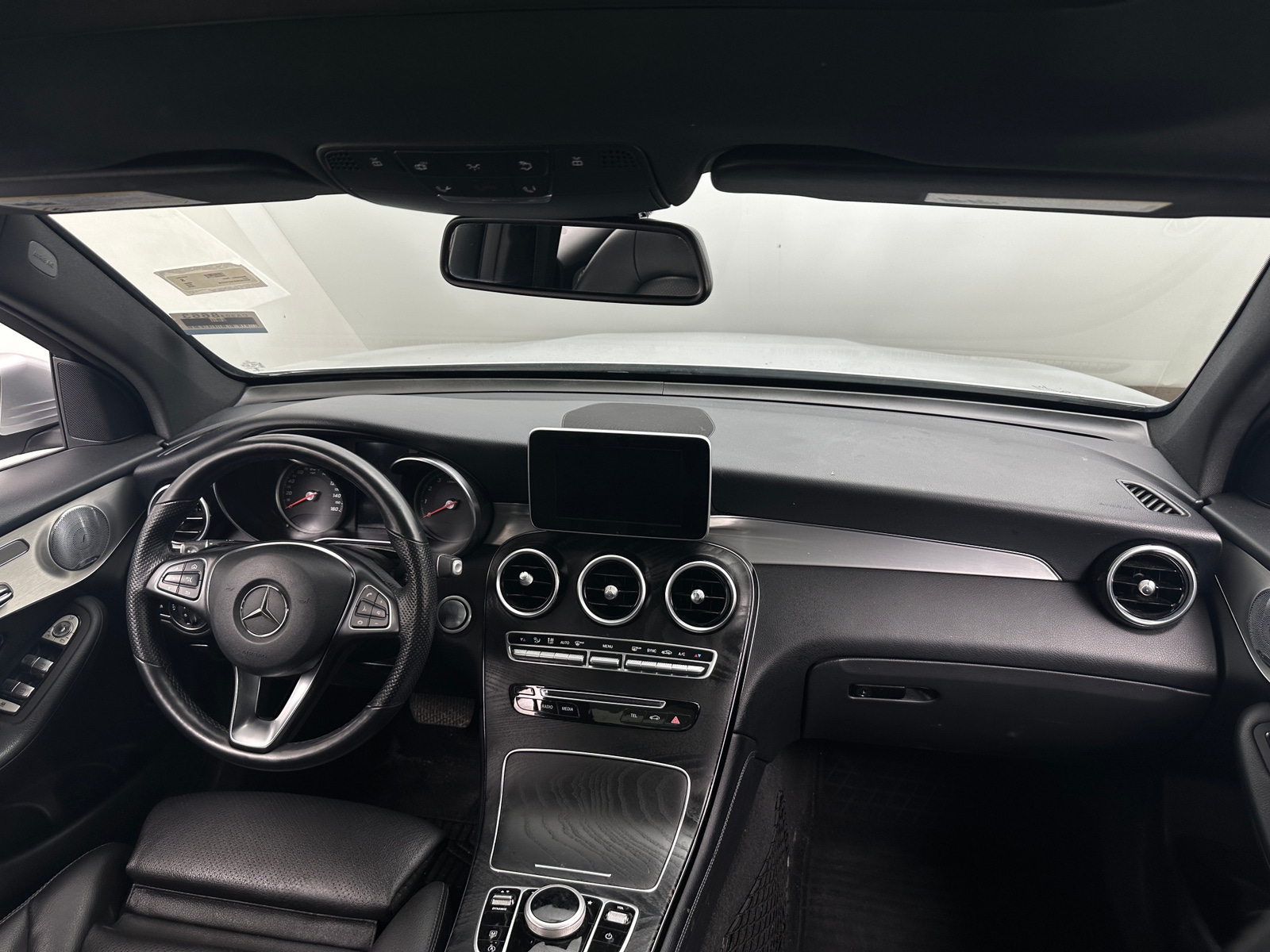 Thumbnail: 2019 Mercedes-Benz GLC - 2