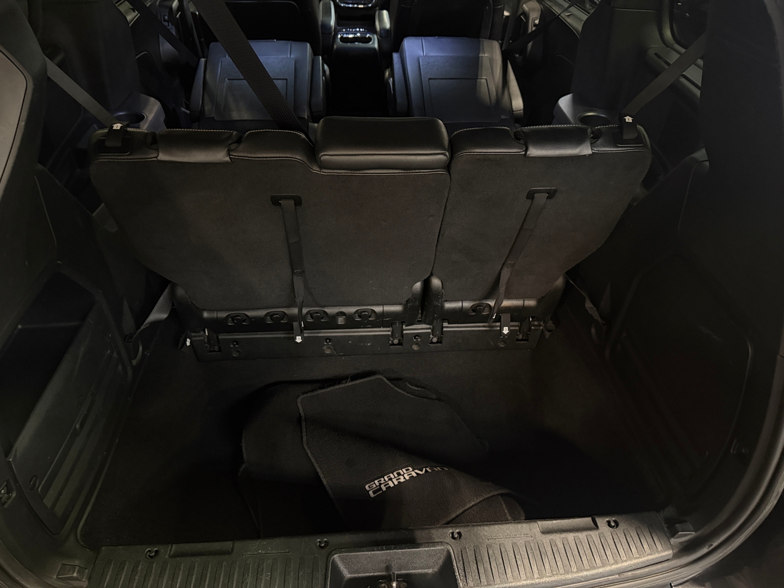 Thumbnail: 2017 Dodge Grand Caravan - 6