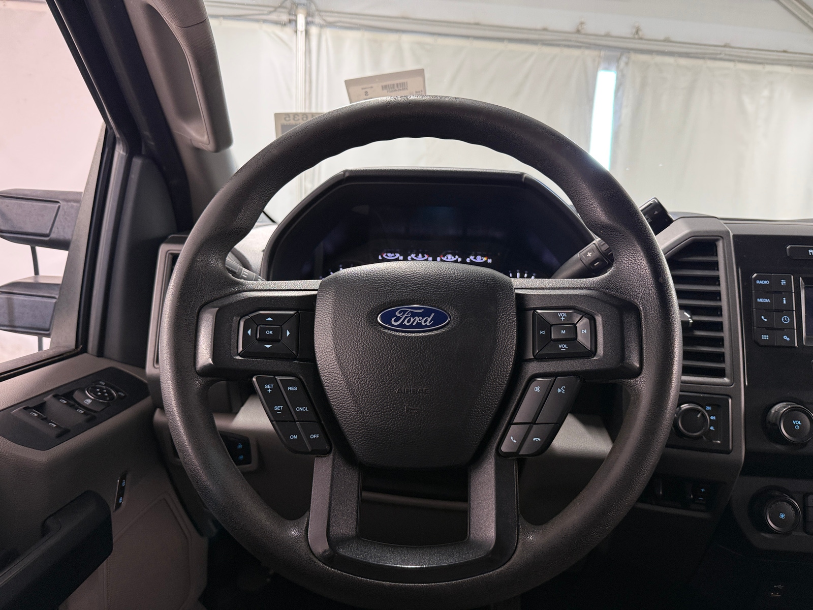 Thumbnail: 2020 Ford Econoline - 5