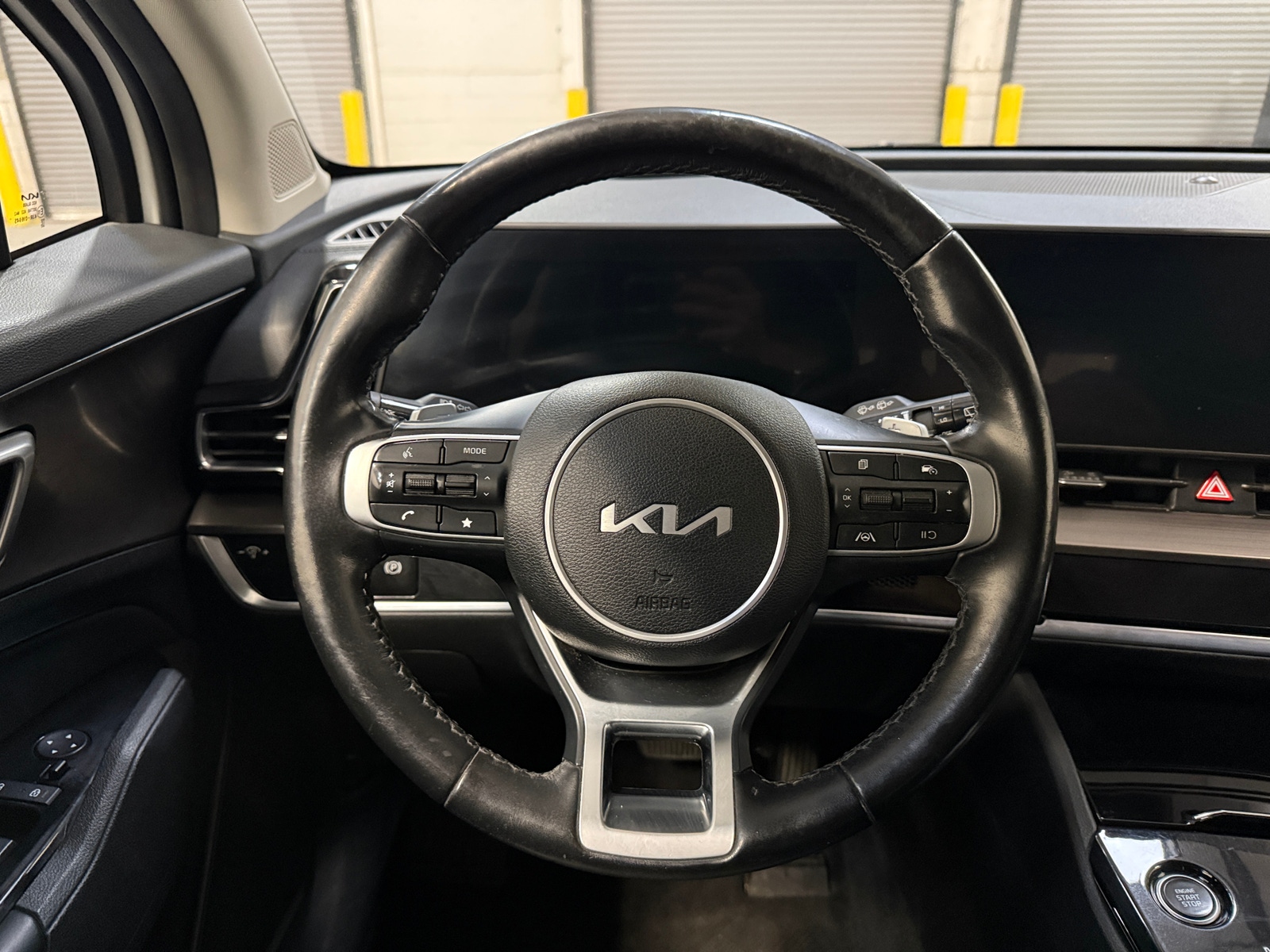 Thumbnail: 2023 Kia Sportage - 4