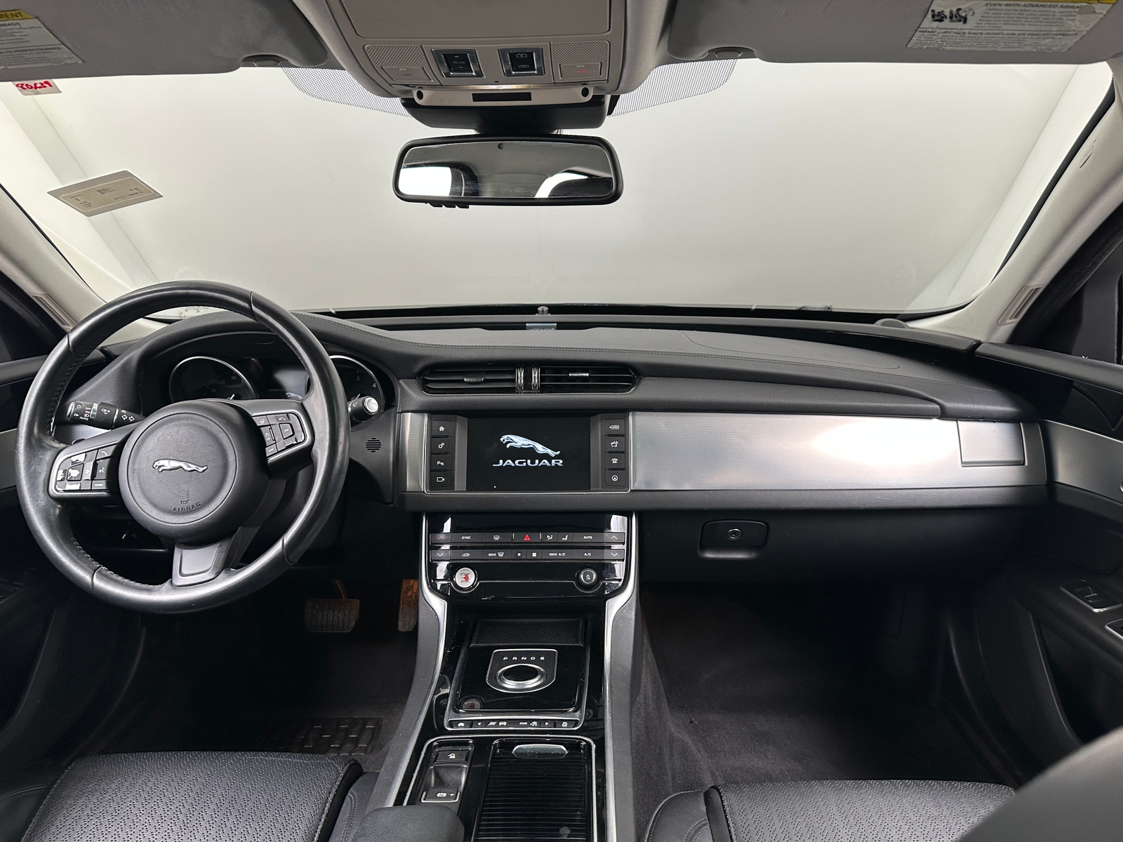 Thumbnail: 2017 Jaguar XF - 2