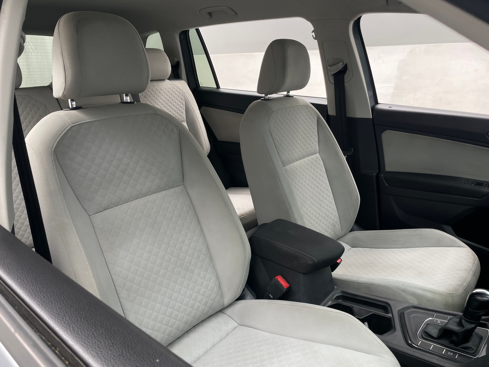 Thumbnail: 2018 Volkswagen Tiguan - 2