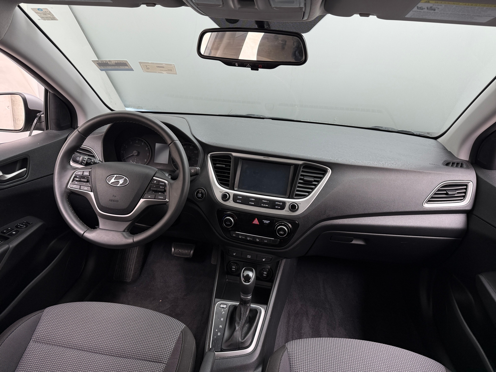 Thumbnail: 2022 Hyundai Accent - 3