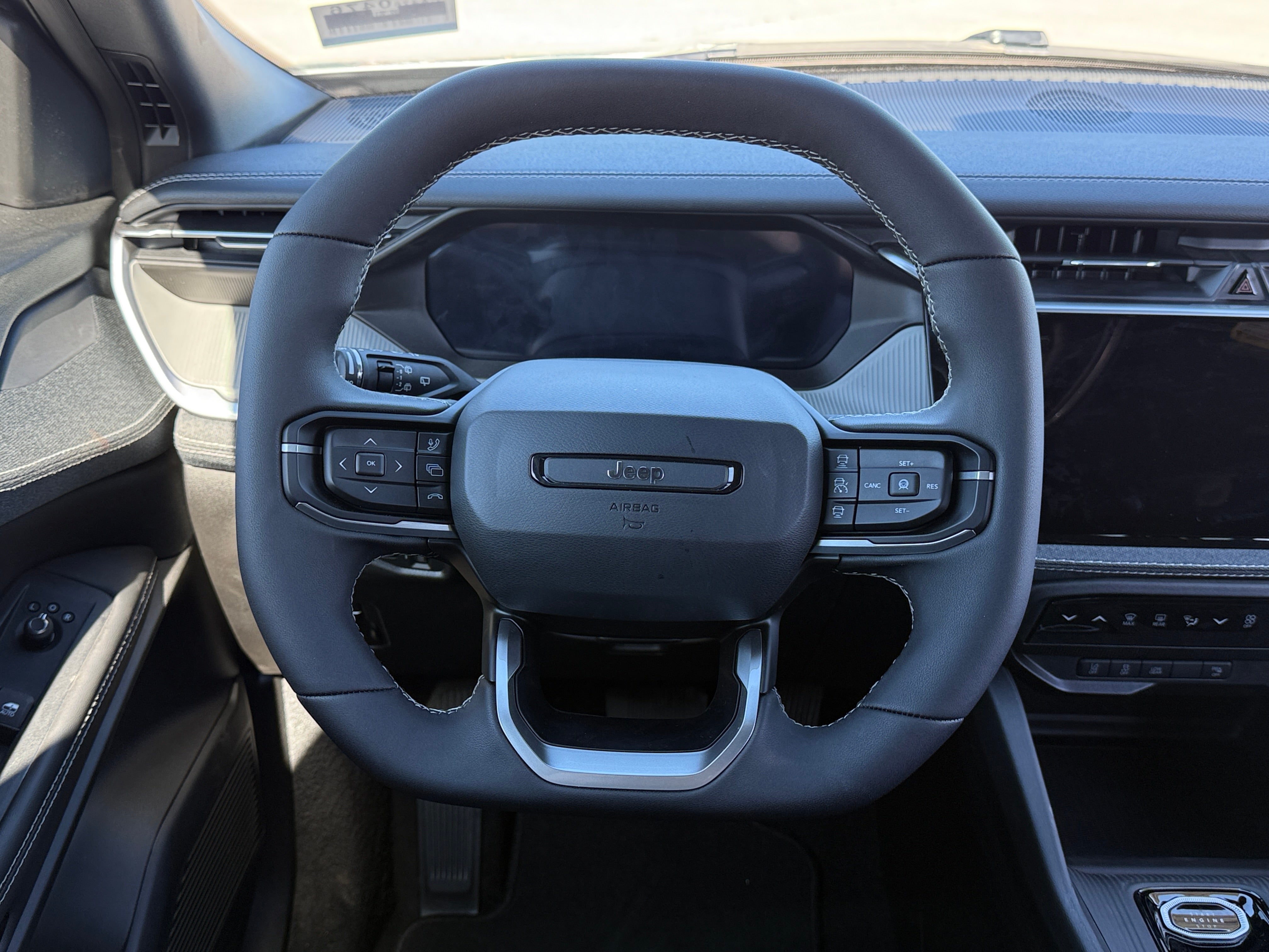 2026 Jeep Cherokee Laredo - Photo 6