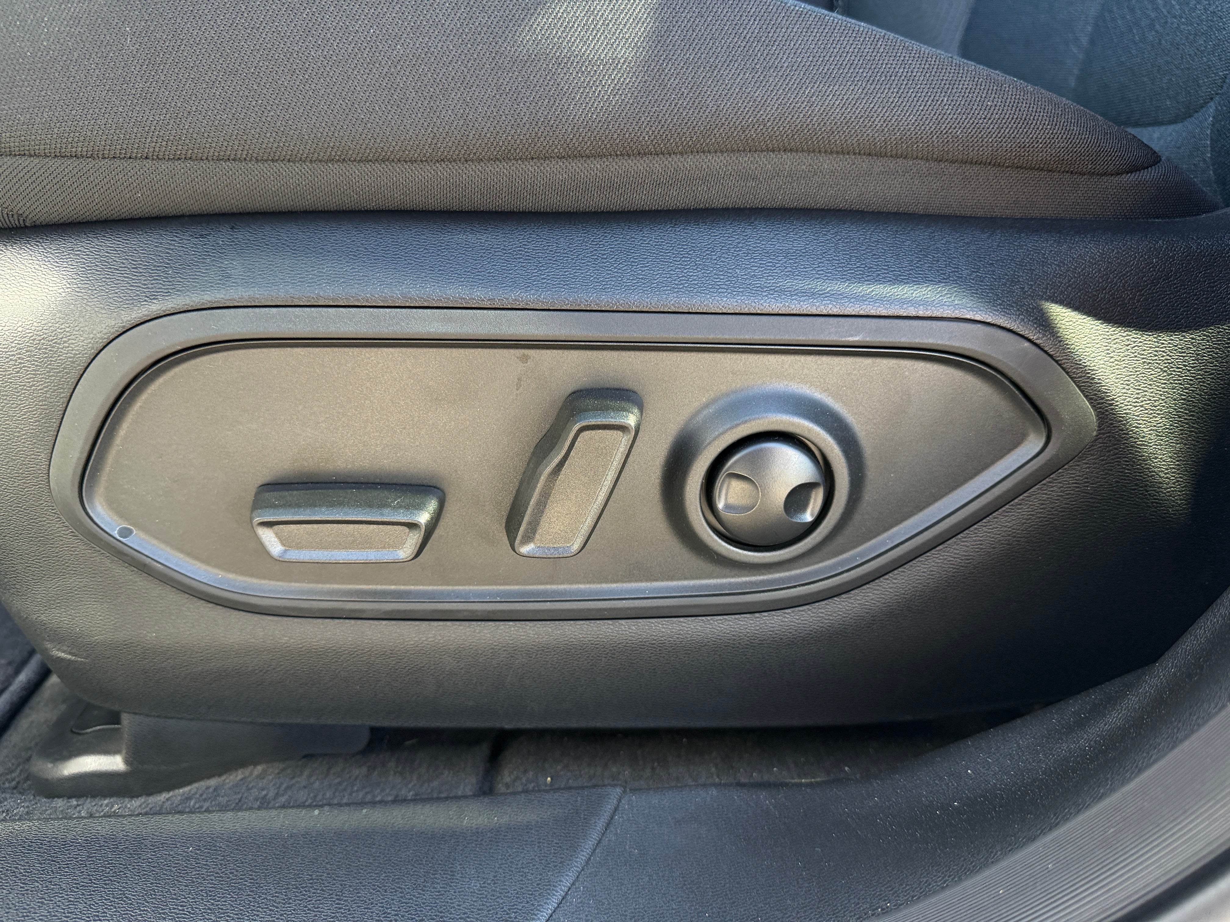 2026 Jeep Cherokee Laredo - Photo 10
